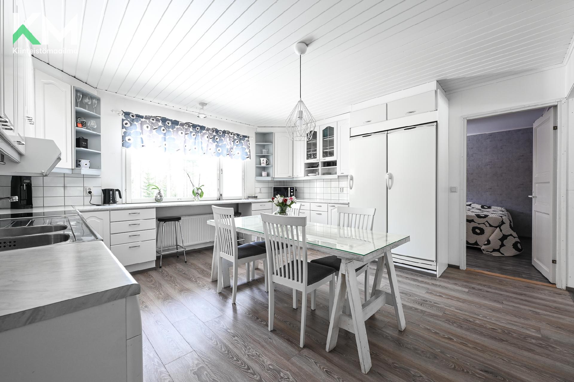 Kärppätie 5, Autio, Kurikka