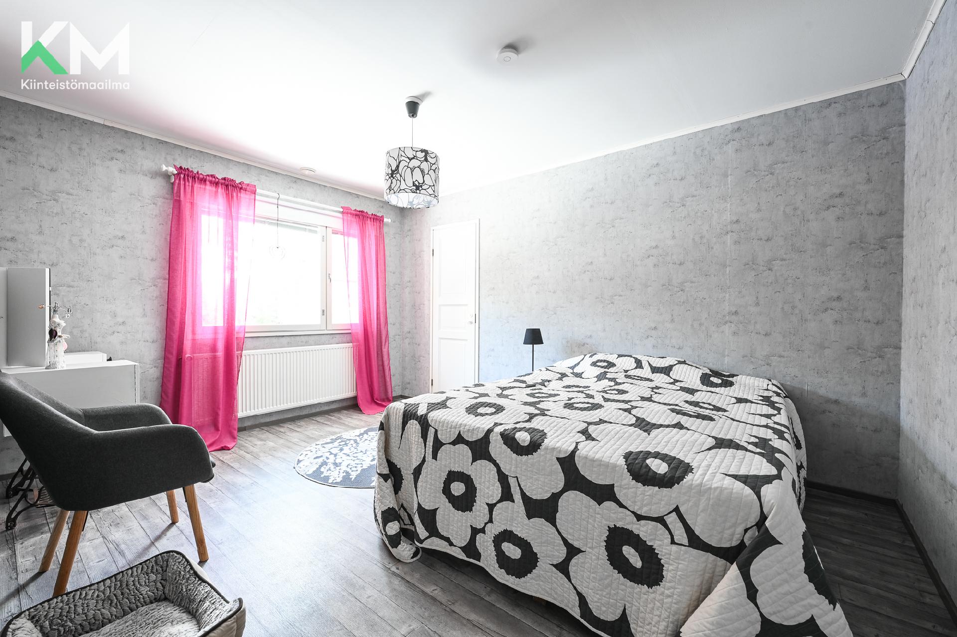 Kärppätie 5, Autio, Kurikka