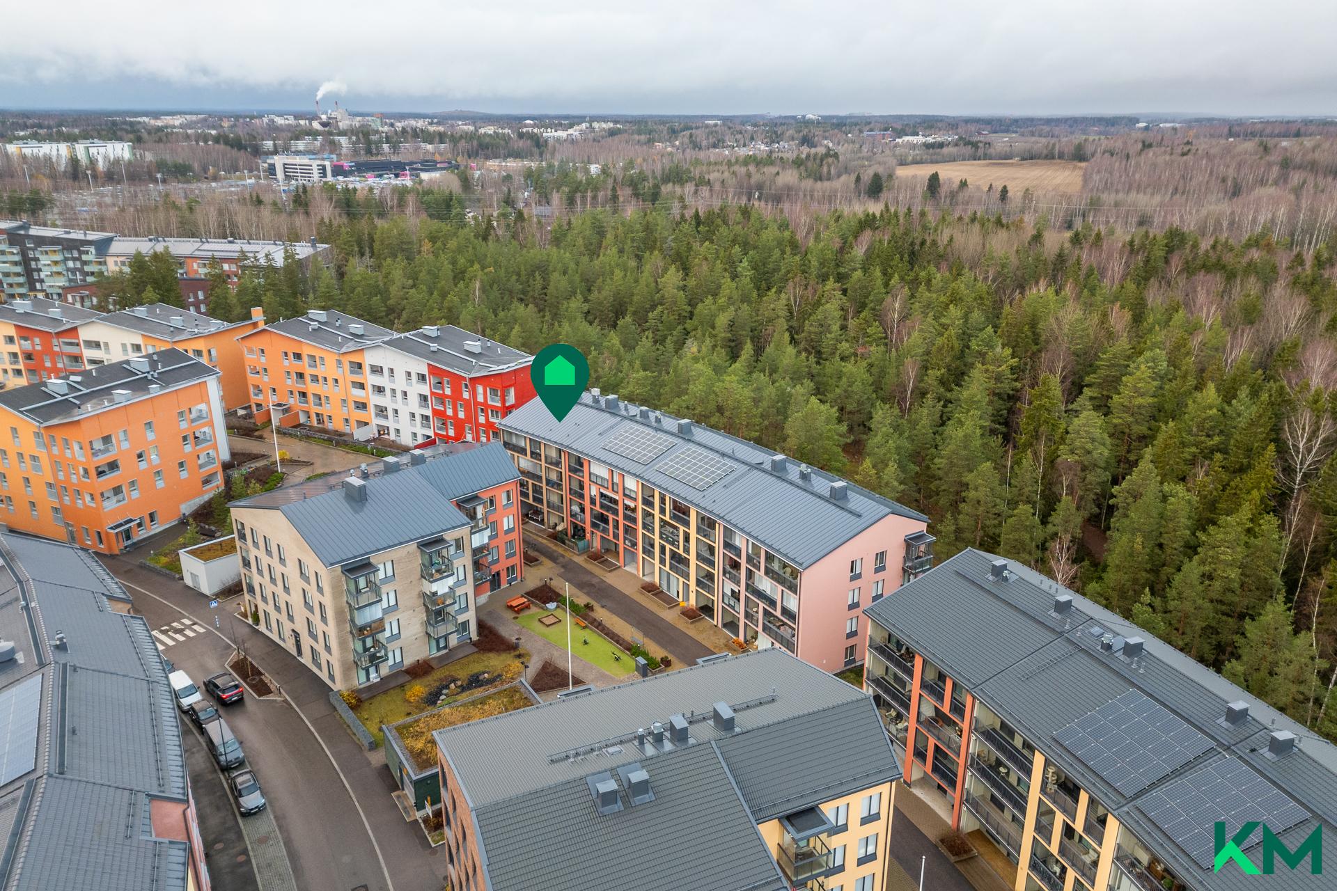 Taidemaalarinkatu 8, Kuninkaantammi, Helsinki