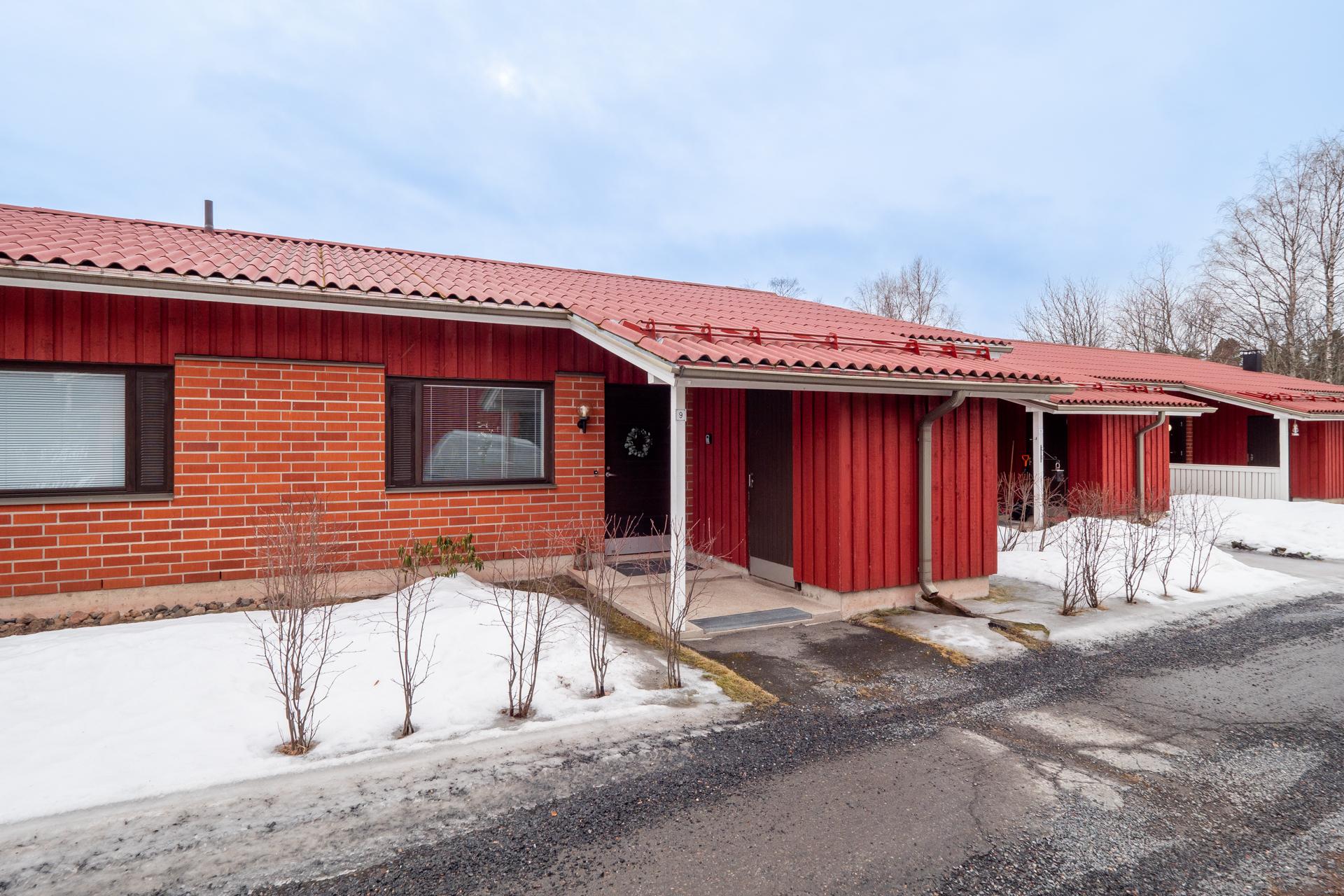 Kellonpellontie 10, Taskila, Oulu