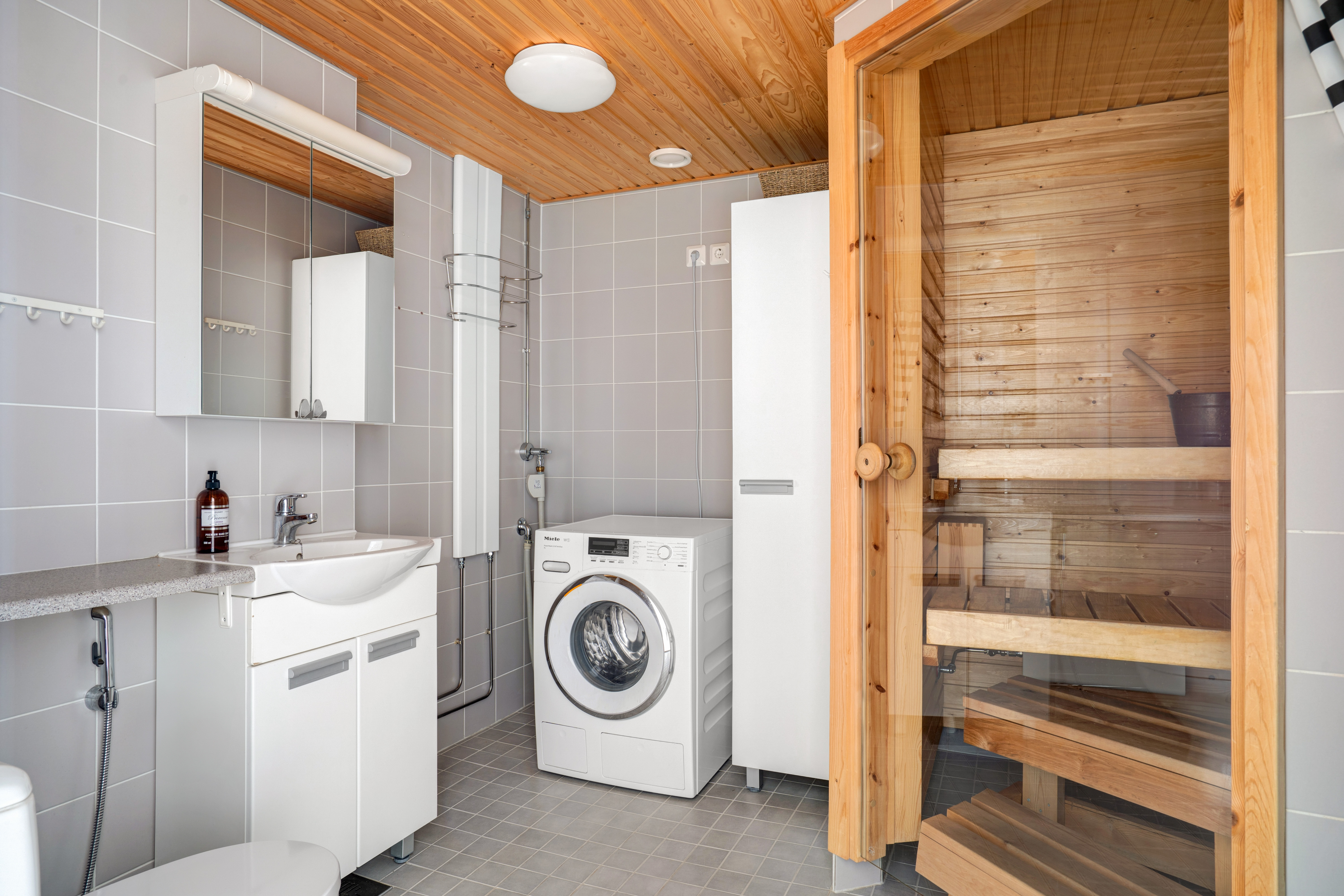 Kiviparintie 6, Myllypuro, Helsinki