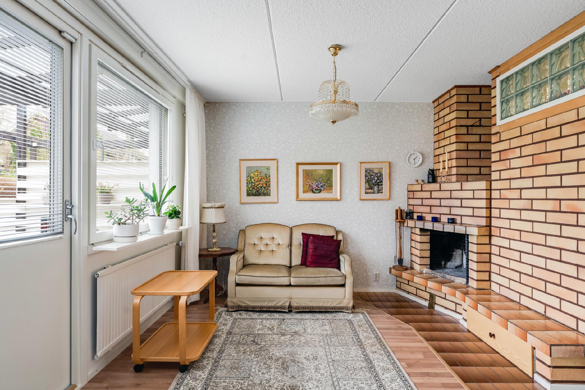 Linnainmaankatu 10, Linnainmaa, Tampere