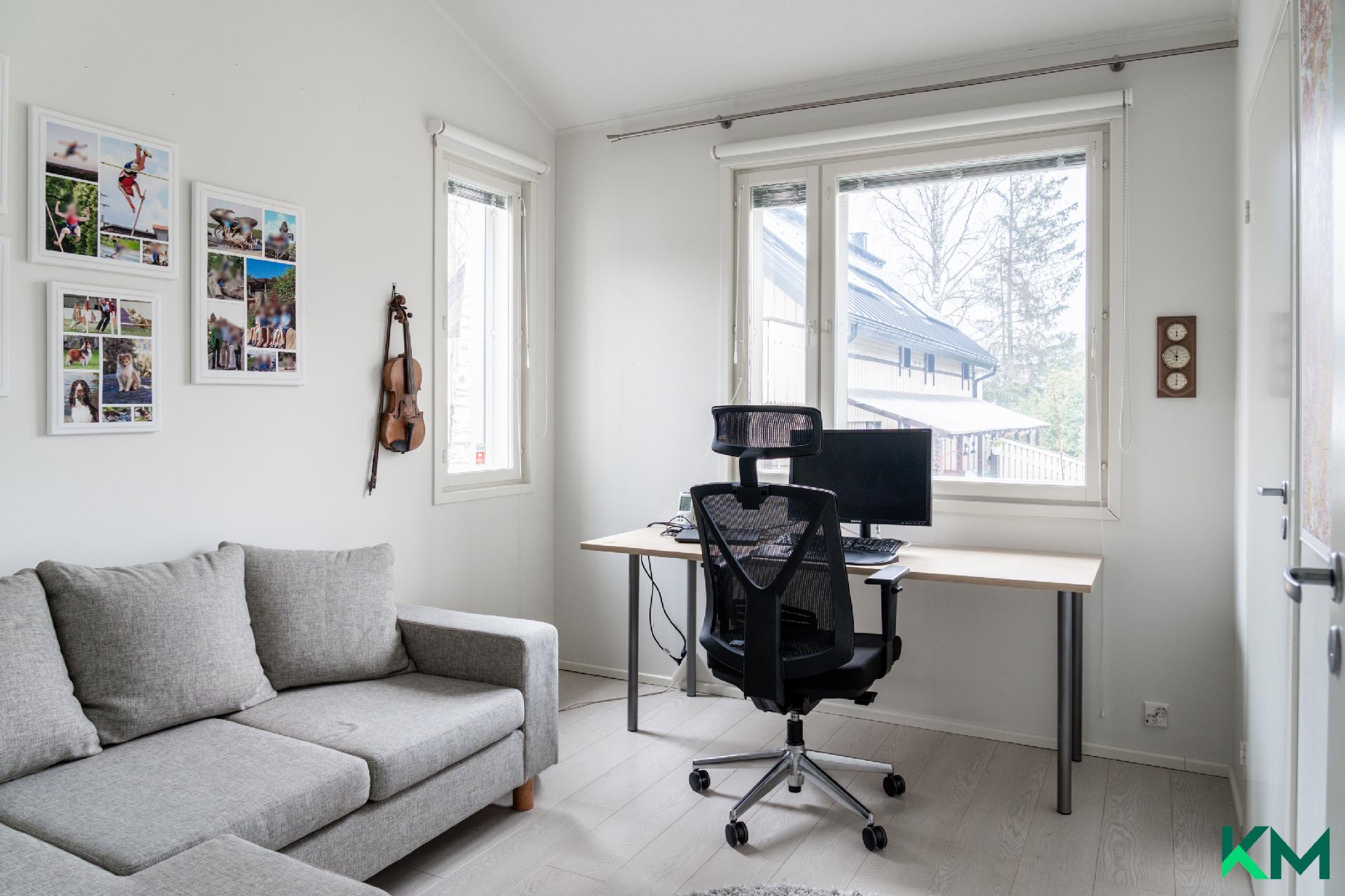 Kiertomäentie 11, Kuninkaanmäki, Vantaa