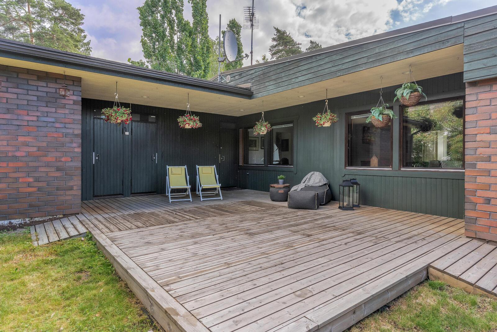 Huttumyllyntie 6B, Myllypuro, Helsinki