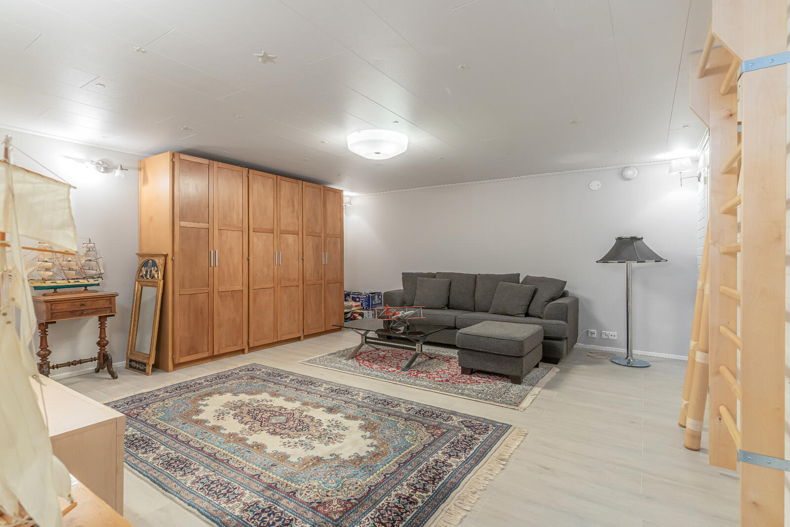 Huttumyllyntie 6B, Myllypuro, Helsinki