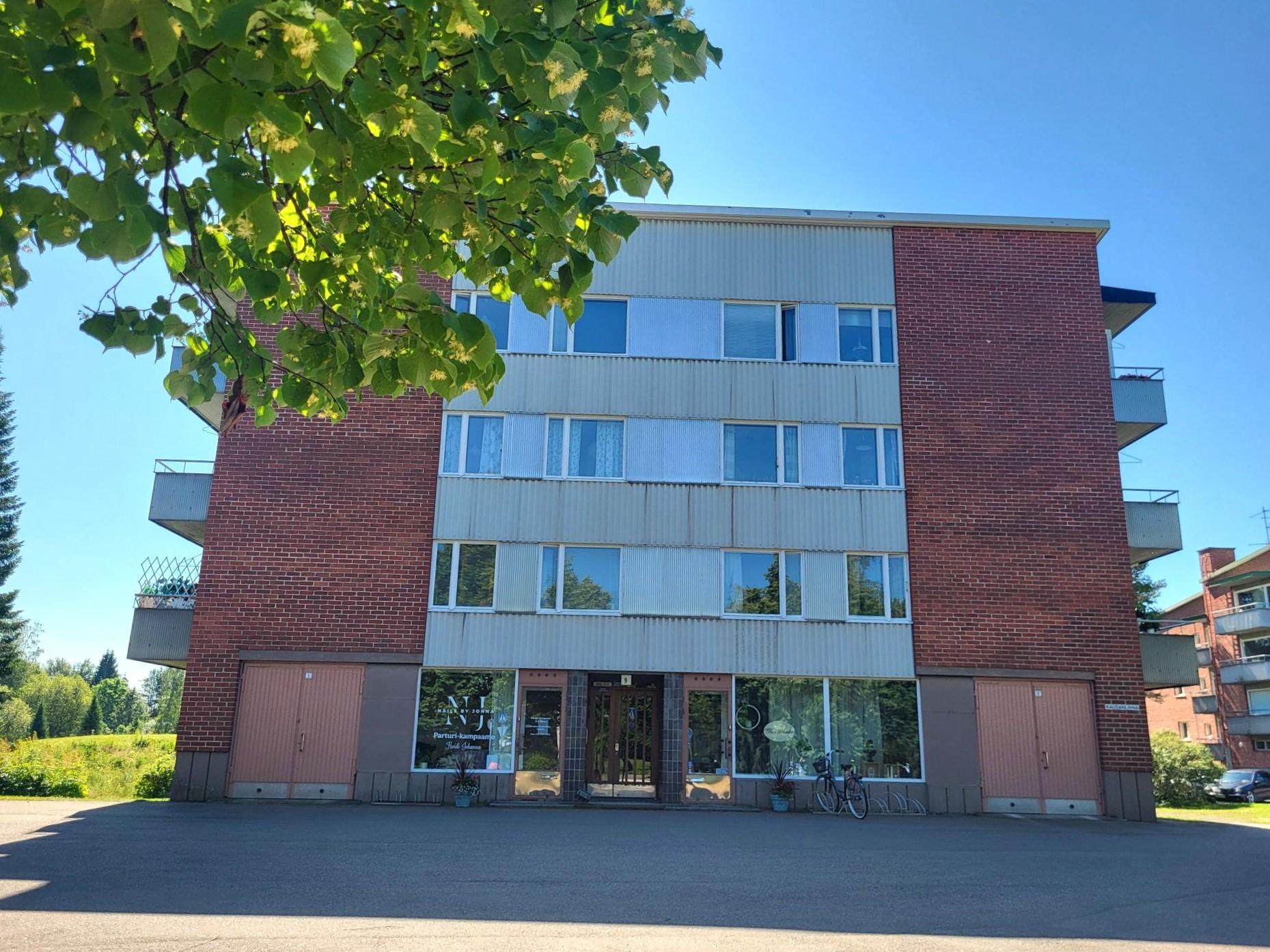 Rautatienkatu 9, Iitti