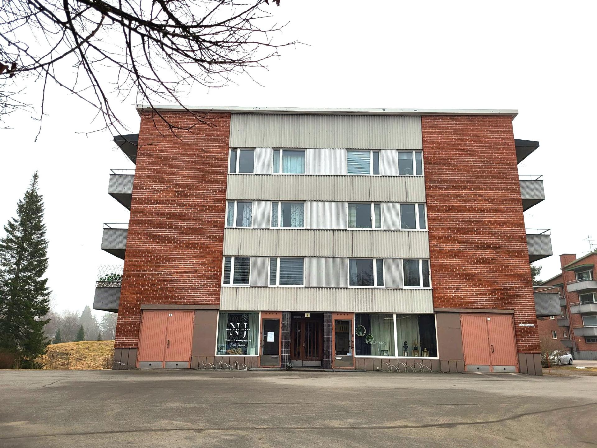 Rautatienkatu 9, Iitti