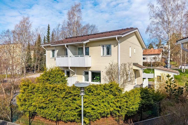 Raitamaantie 6, Kannelmäki, Helsinki
