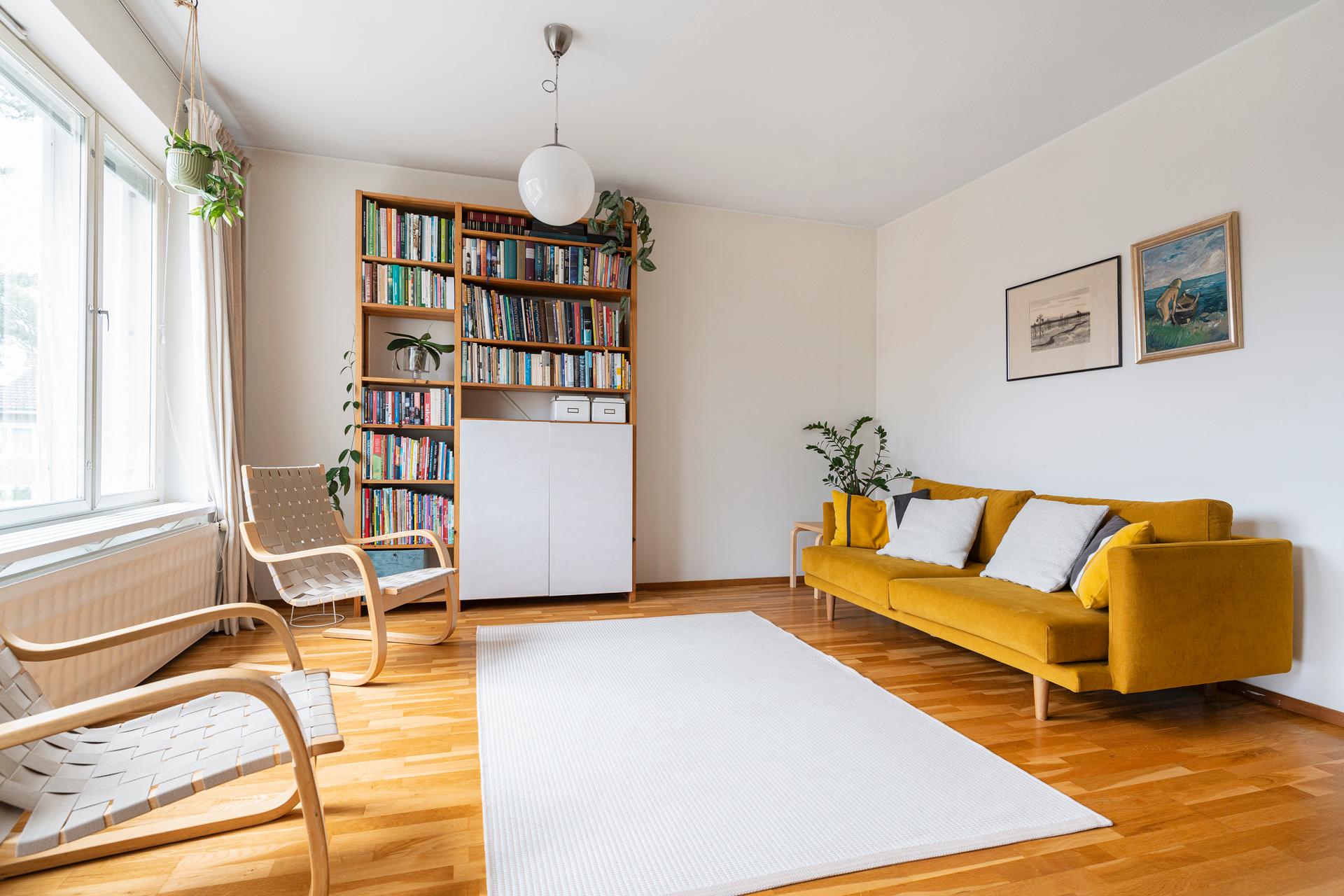 Pastori Jussilaisen tie 8, Pohjois-Haaga, Helsinki