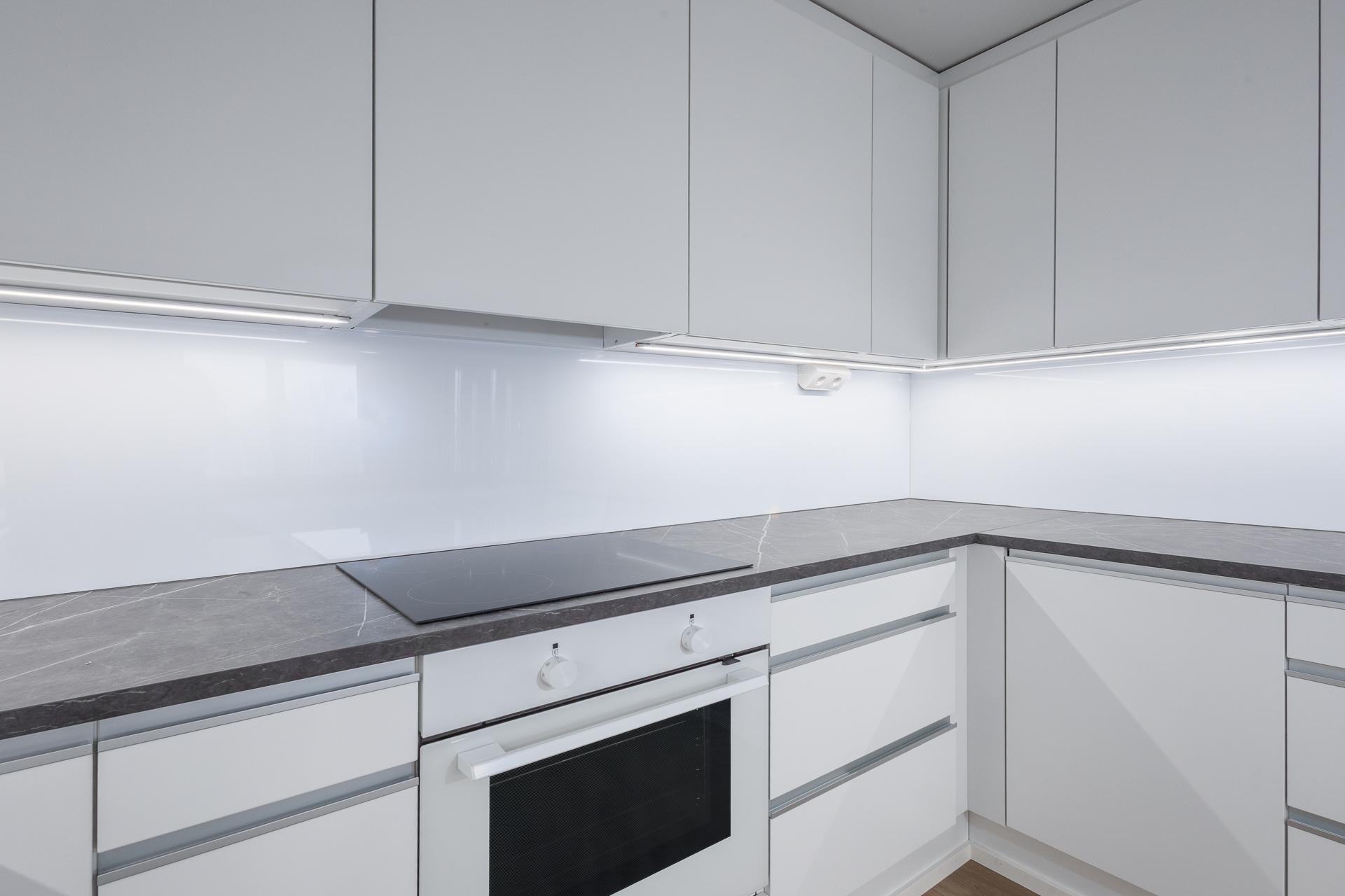 tasot ja materiaalit