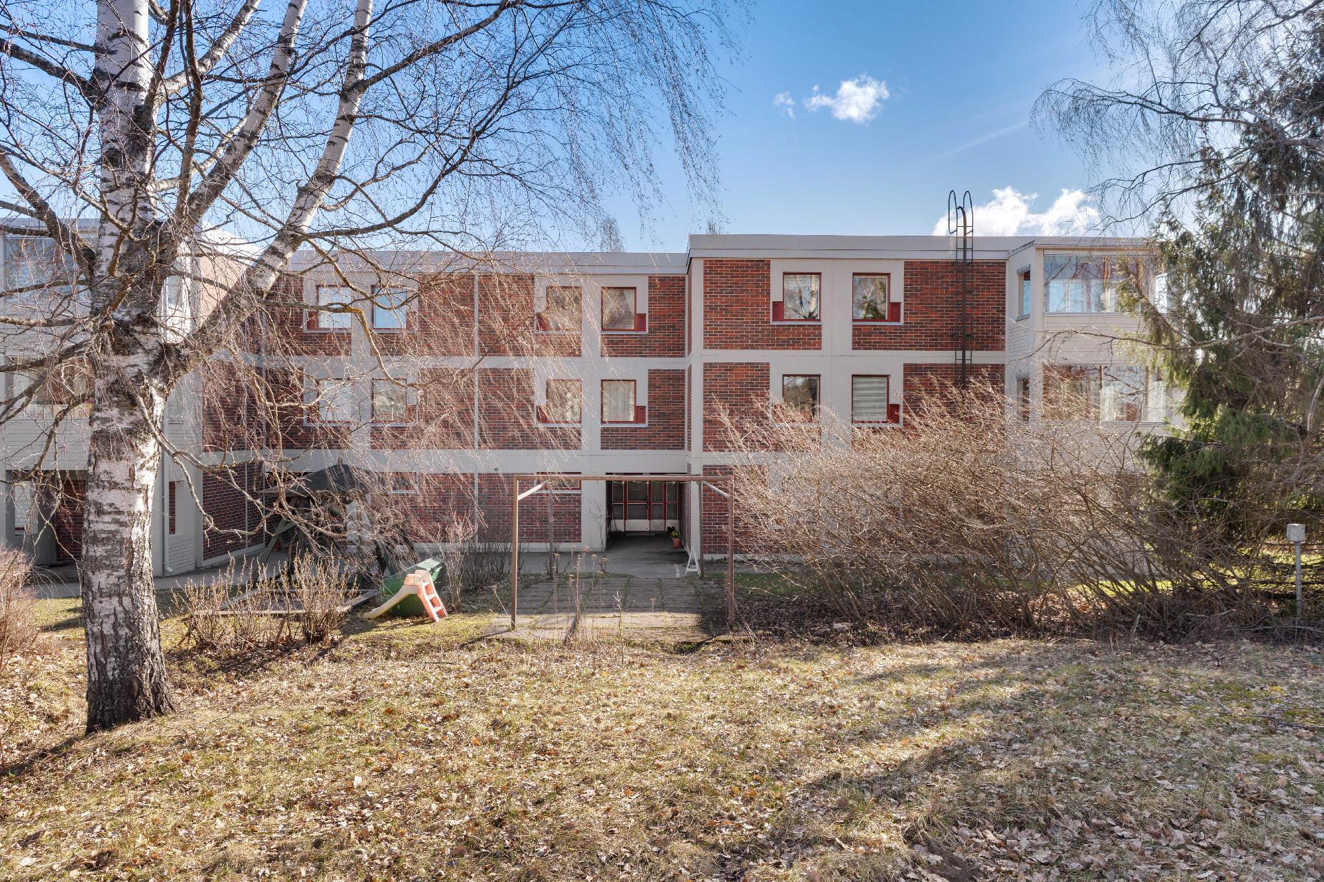 Vilniementie 12, Lippajärvi, Espoo