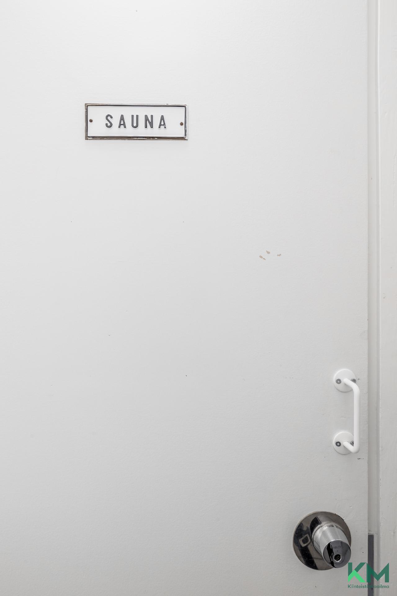 Samassa rapussa taloyhtiön sauna