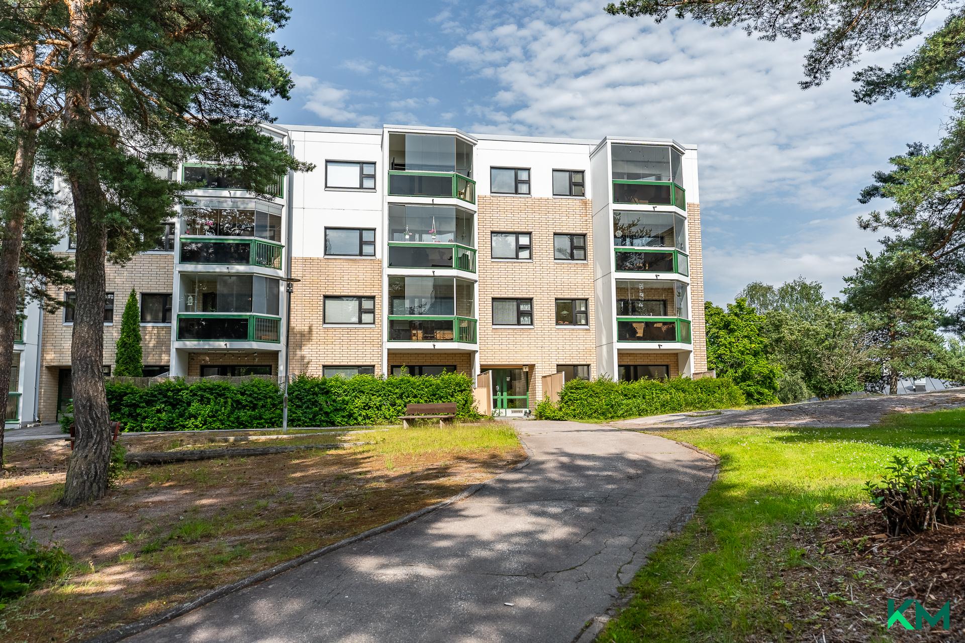 Liuskekuja 4, Pihlajamäki, Helsinki
