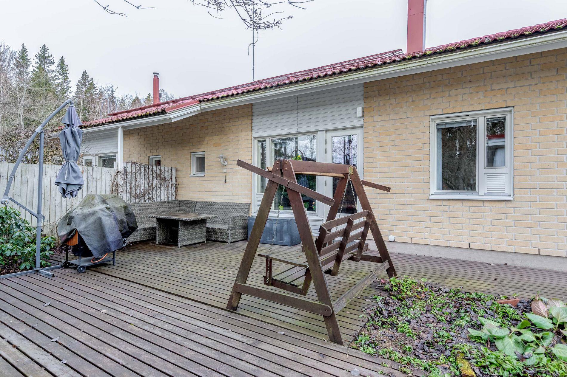 Ylipalontie 30, Paloheinä, Helsinki