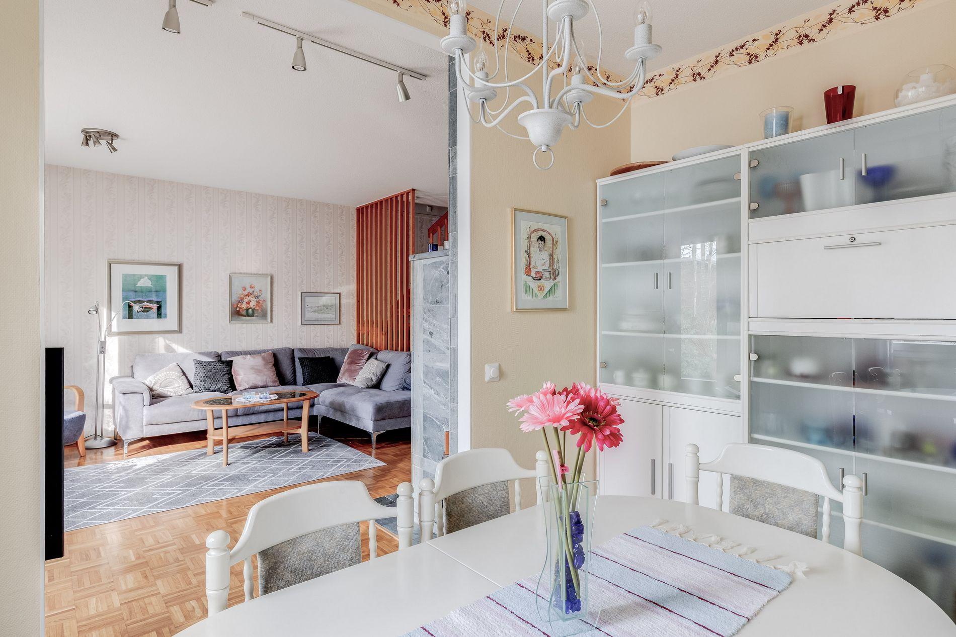 Ylipalontie 30, Paloheinä, Helsinki