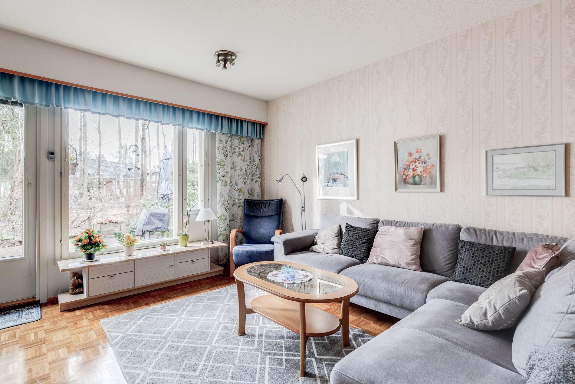 Ylipalontie 30, Paloheinä, Helsinki