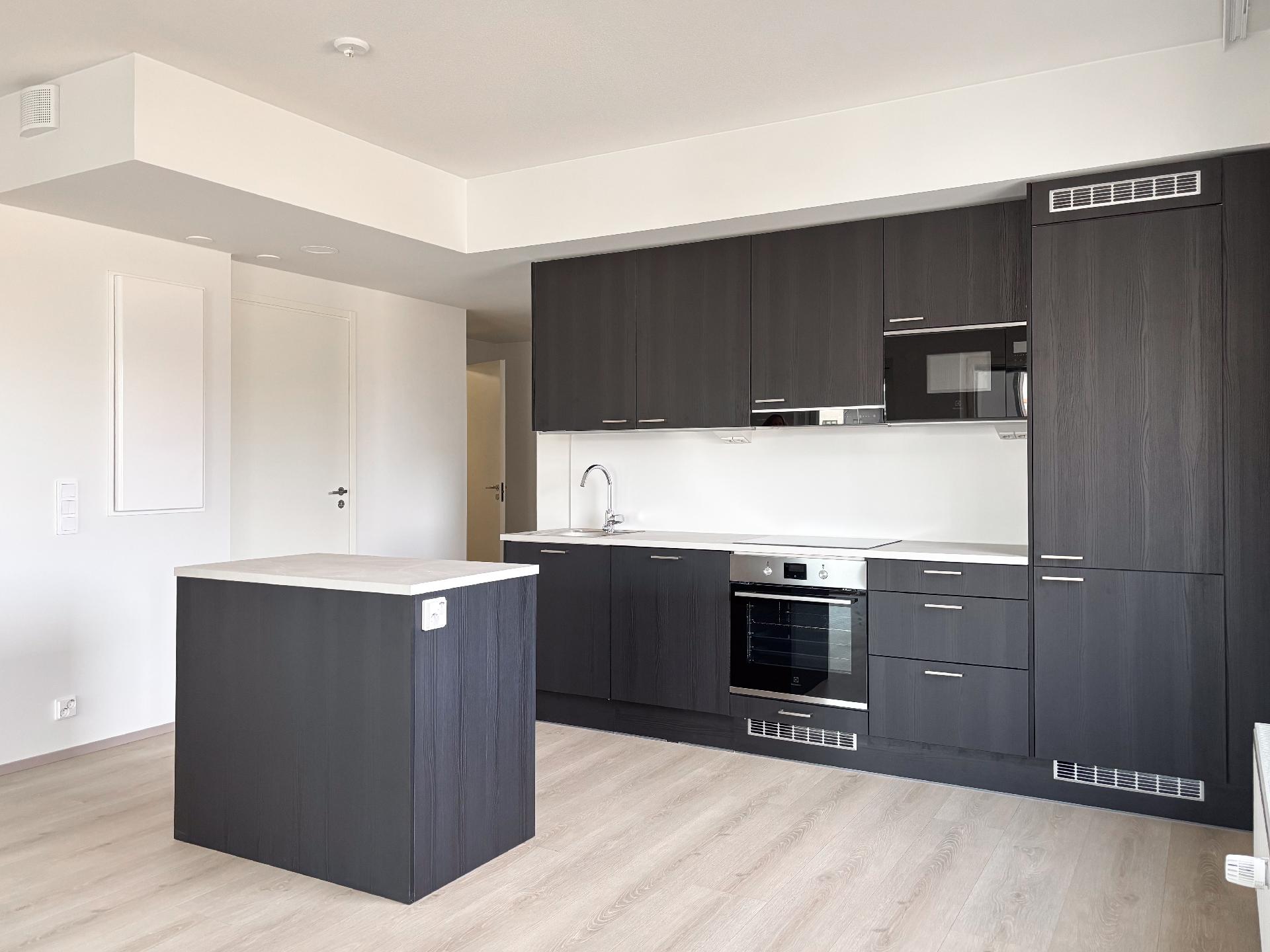 Saareke tuo lisää säilytys- ja laskutilaa