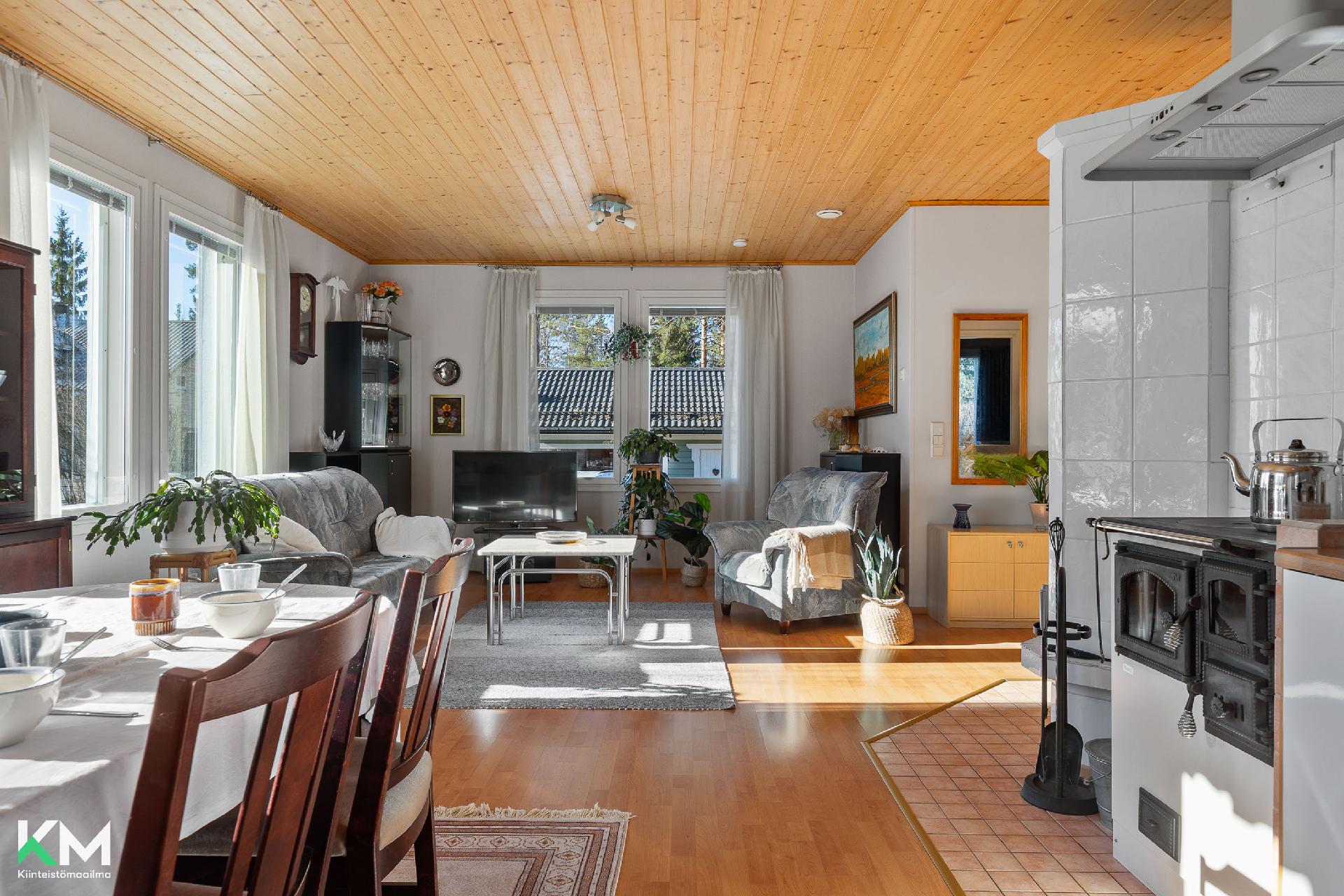 Vanhatie 24, Järvelä, Kärkölä