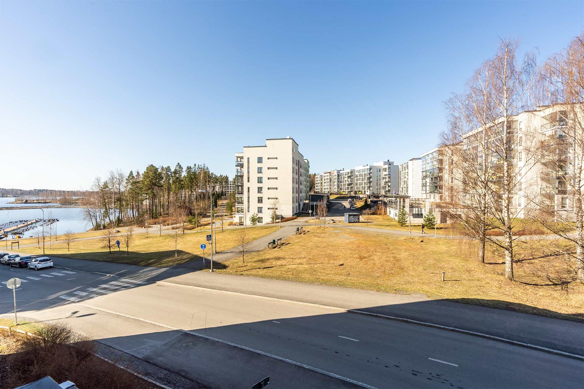 Halkoniemenrinne 1, Lentävänniemi, Tampere