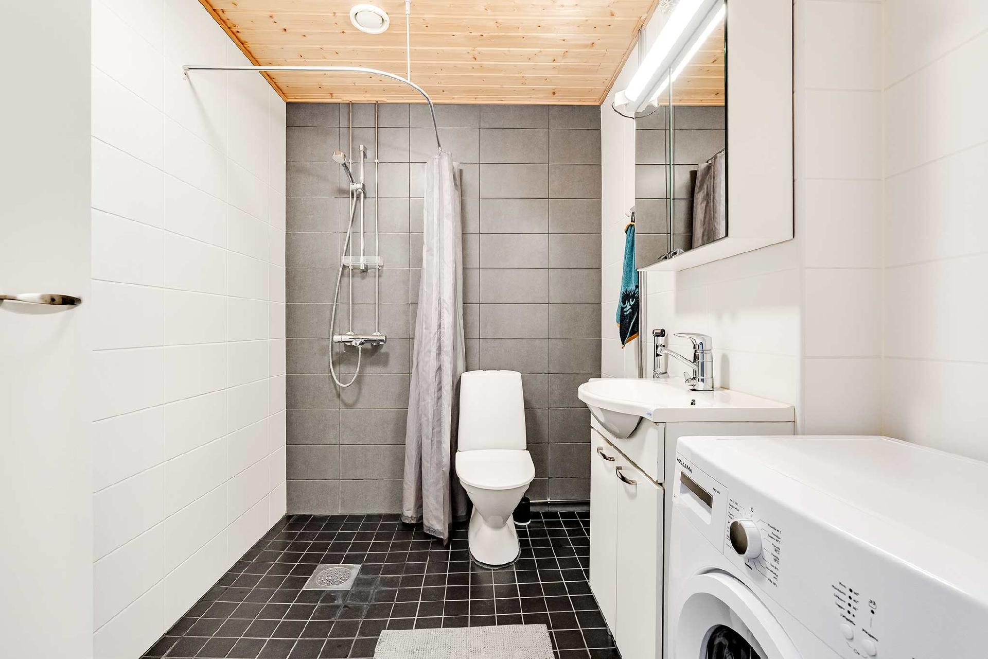 Halkoniemenrinne 1, Lentävänniemi, Tampere