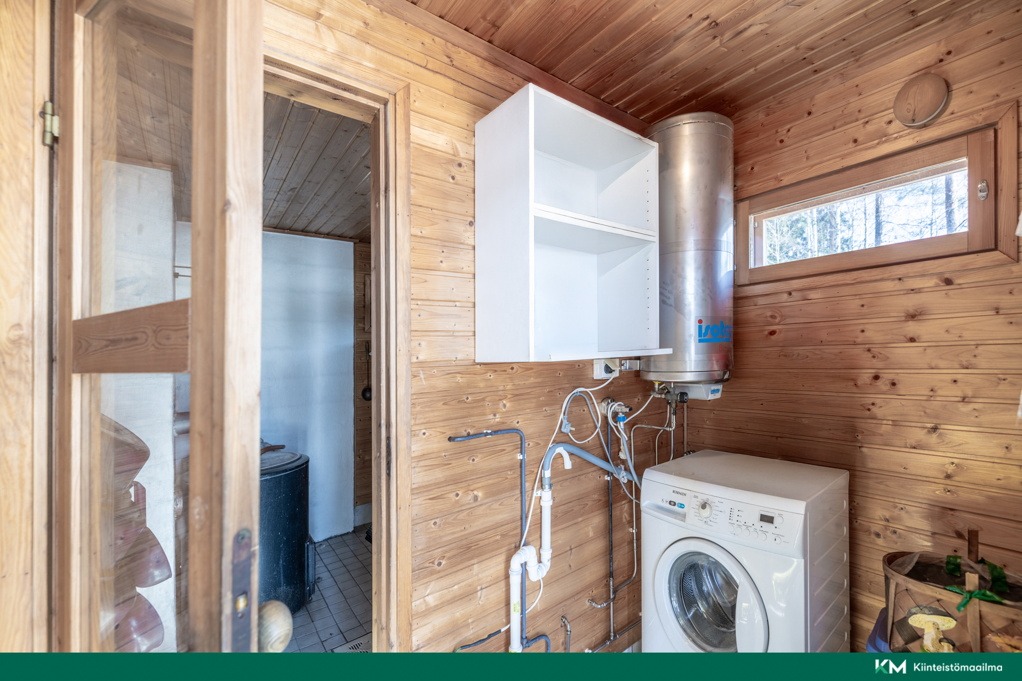 Vedet saunalle kaivosta