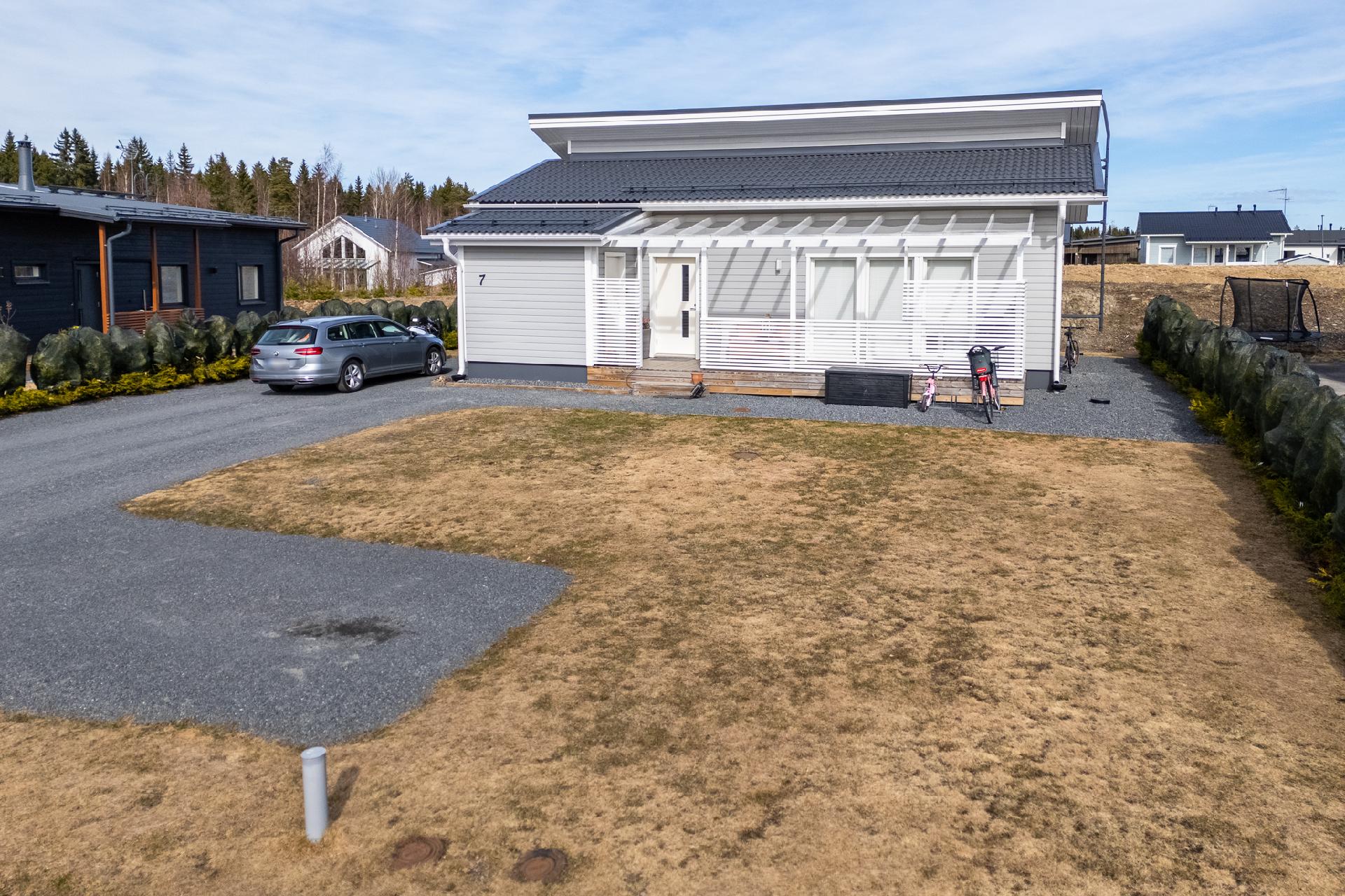 Tilhenkuja 7, Länsi-Lintula, Valkeakoski