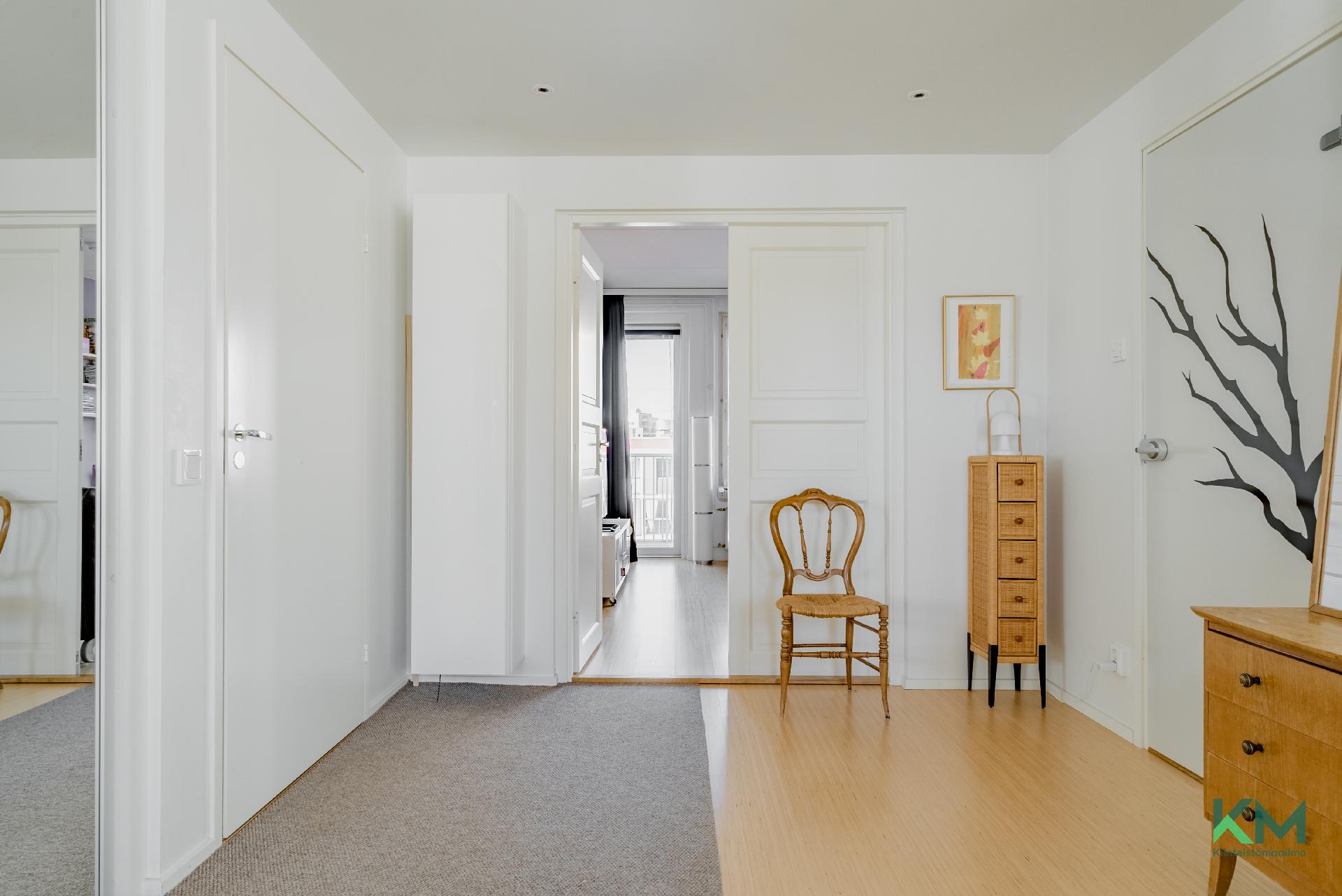 Käynti yksiön puolelle