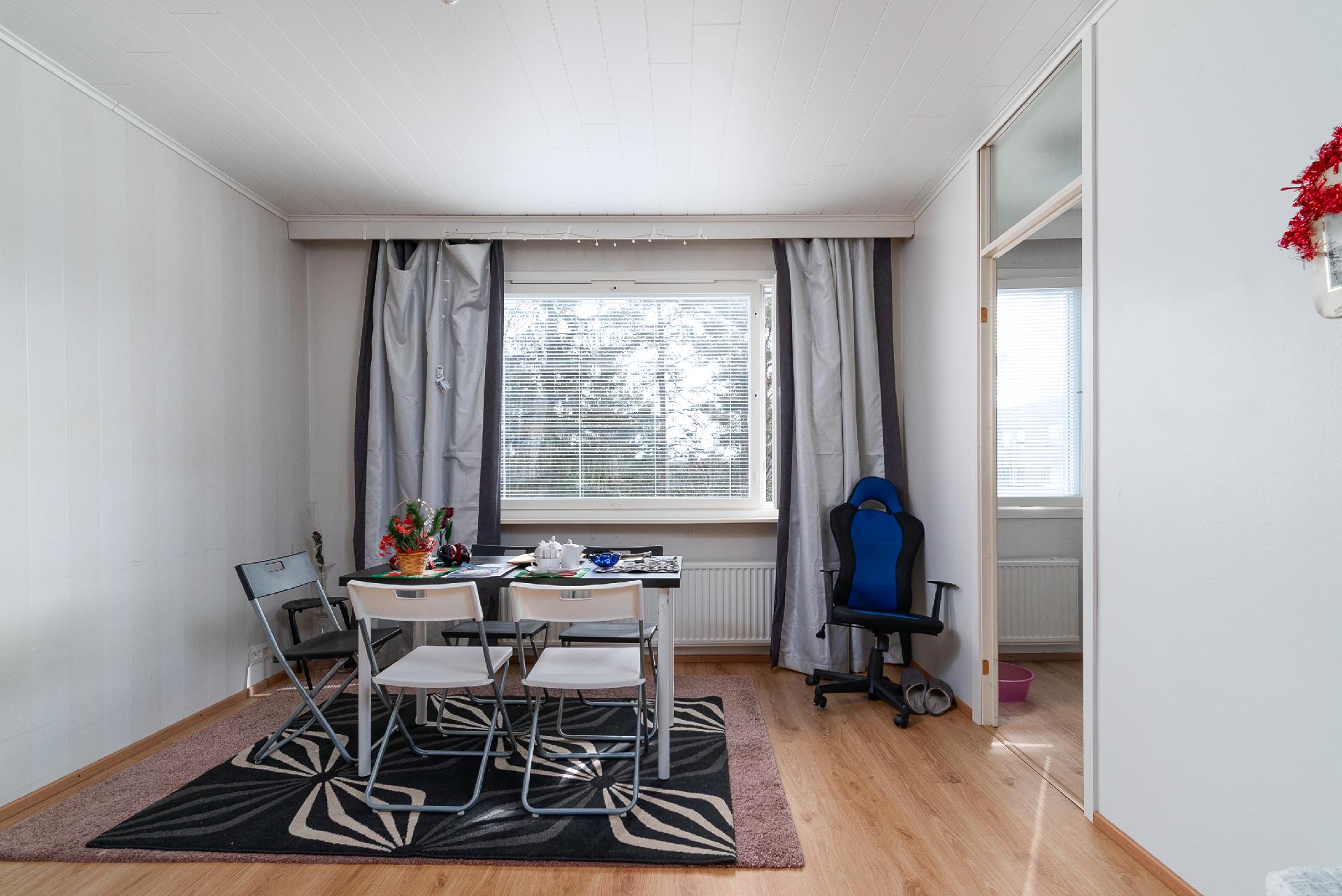 Karsikkotie 5, Pupuhuhta, Jyväskylä
