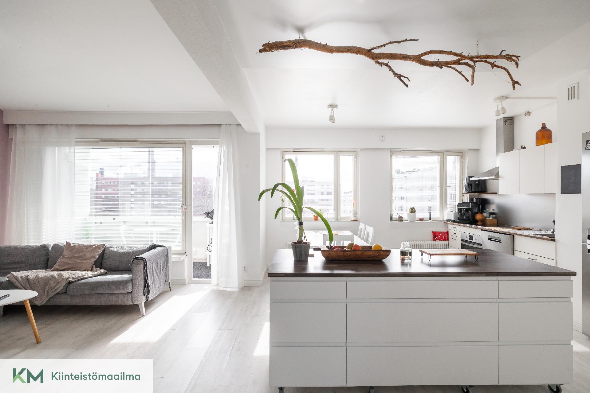 Keskuskatu 3, Kotkansaari, Kotka