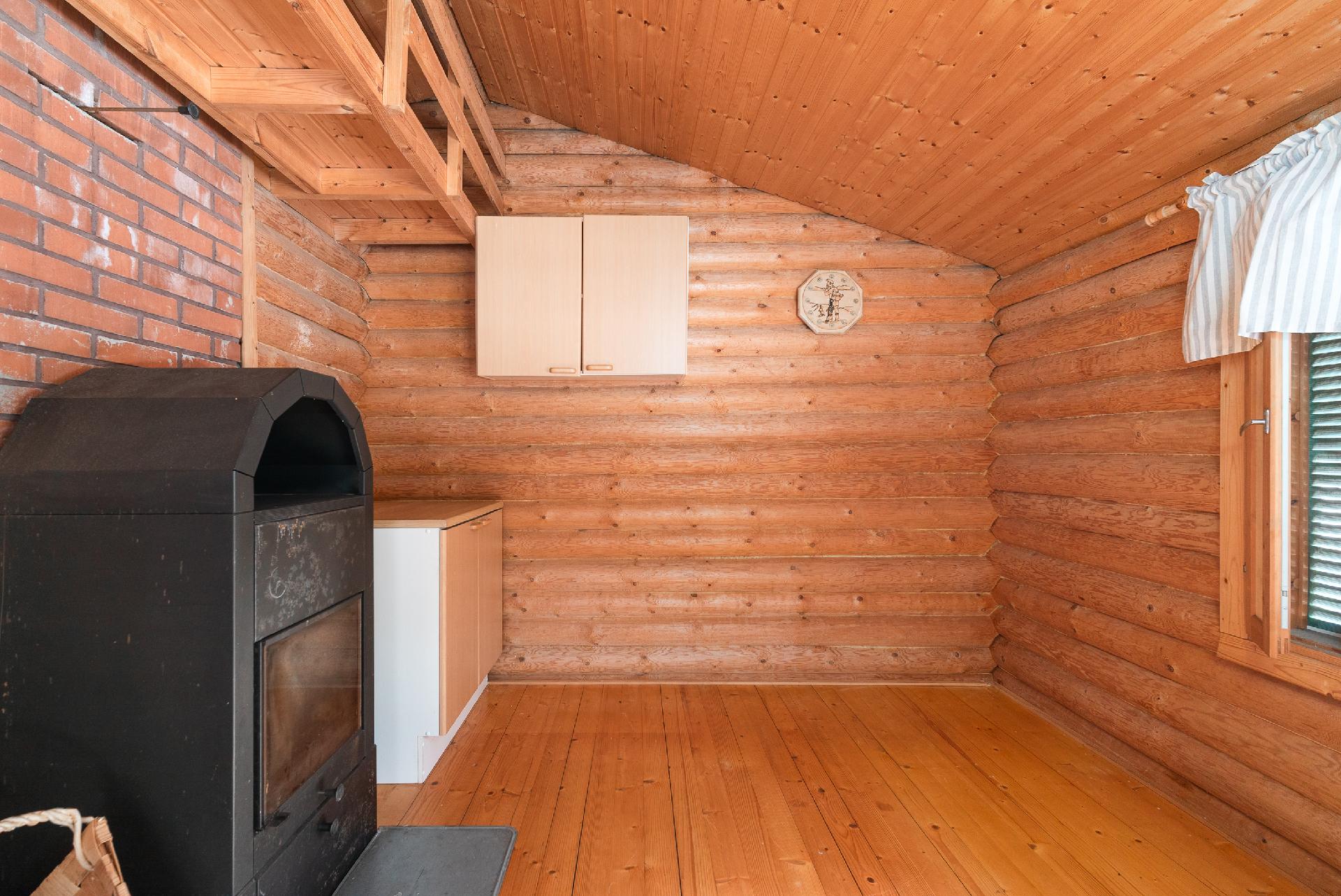 Saunarakennuksen tupa