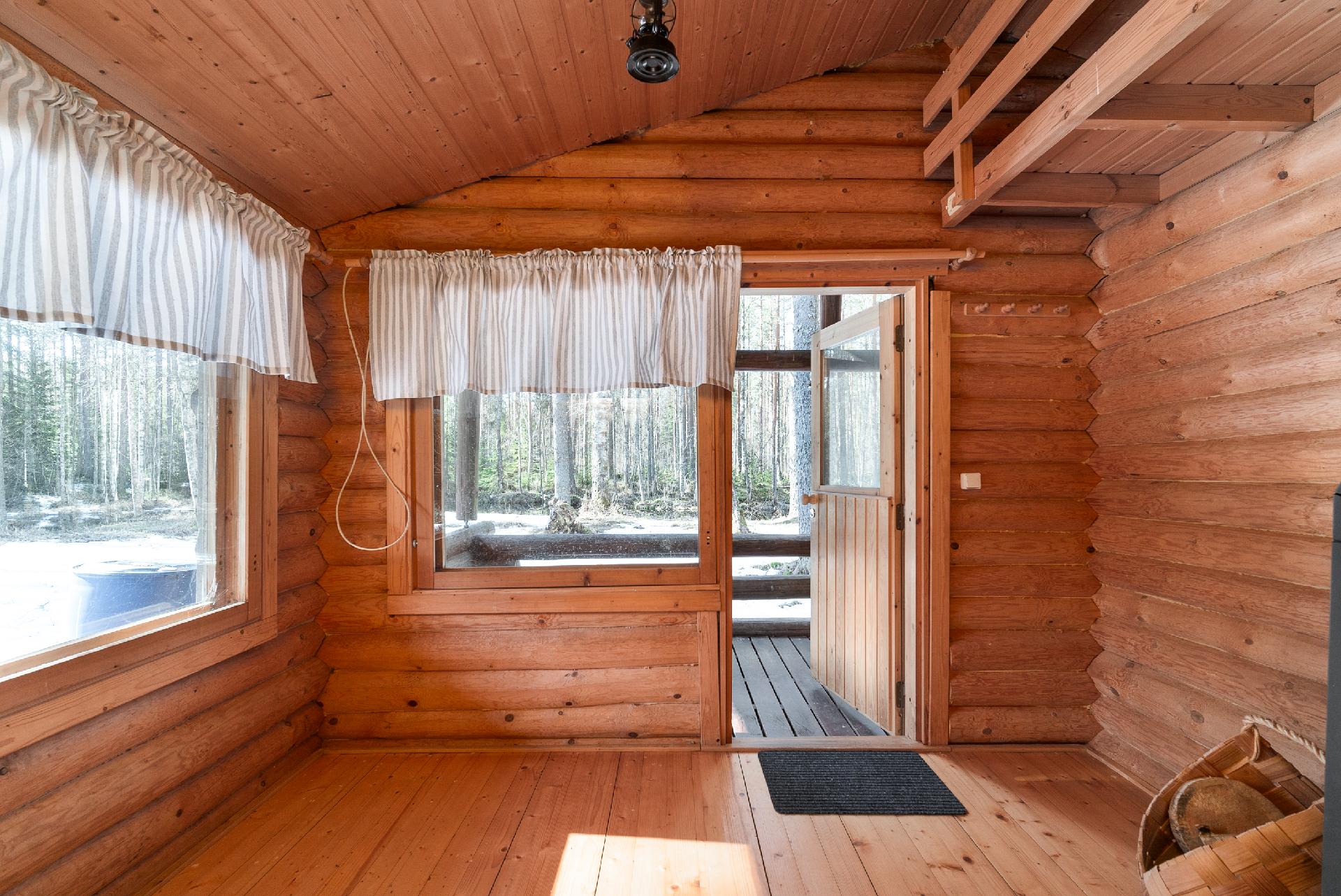 Saunarakennuksen tupa