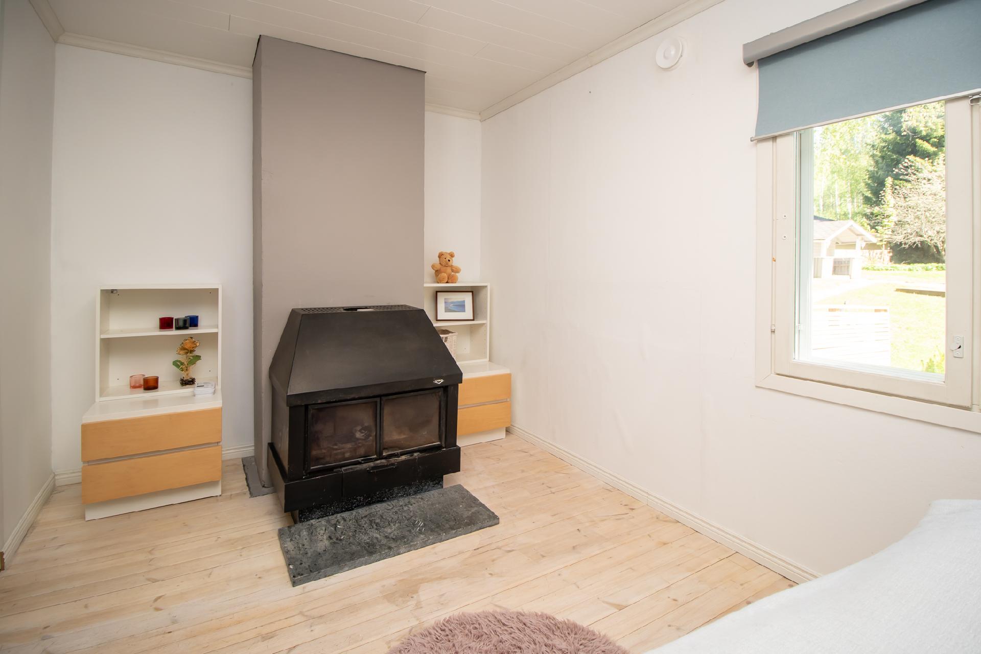 makuuhuoneen peltitakka