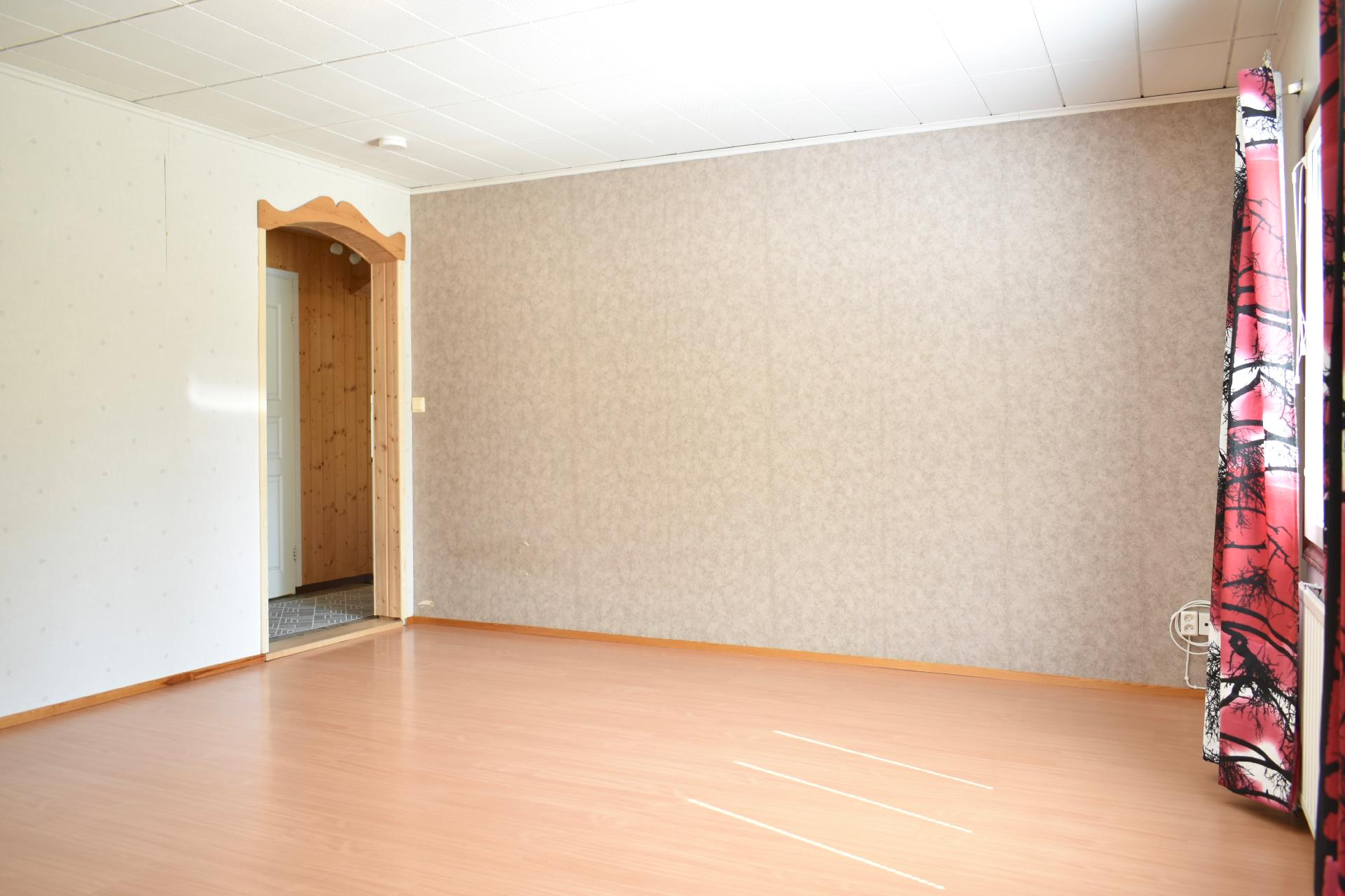 Hölkkätie 7, Nakertaja, Kajaani