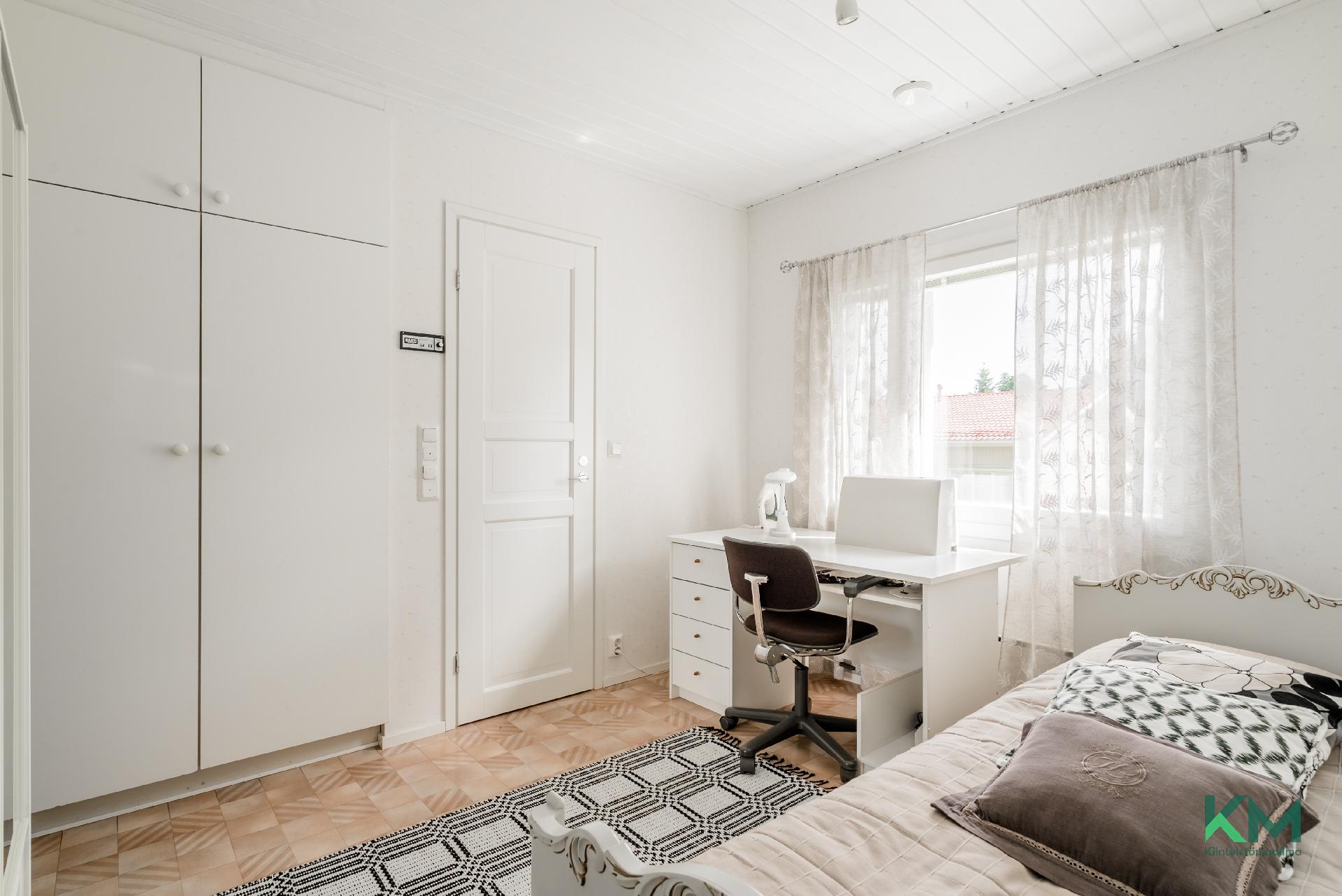 Lemmikkirinne 1, Tikkurila, Vantaa