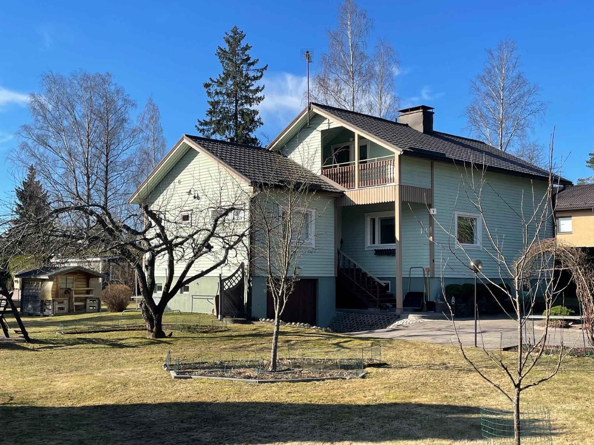 Lemmikkirinne 1, Tikkurila, Vantaa