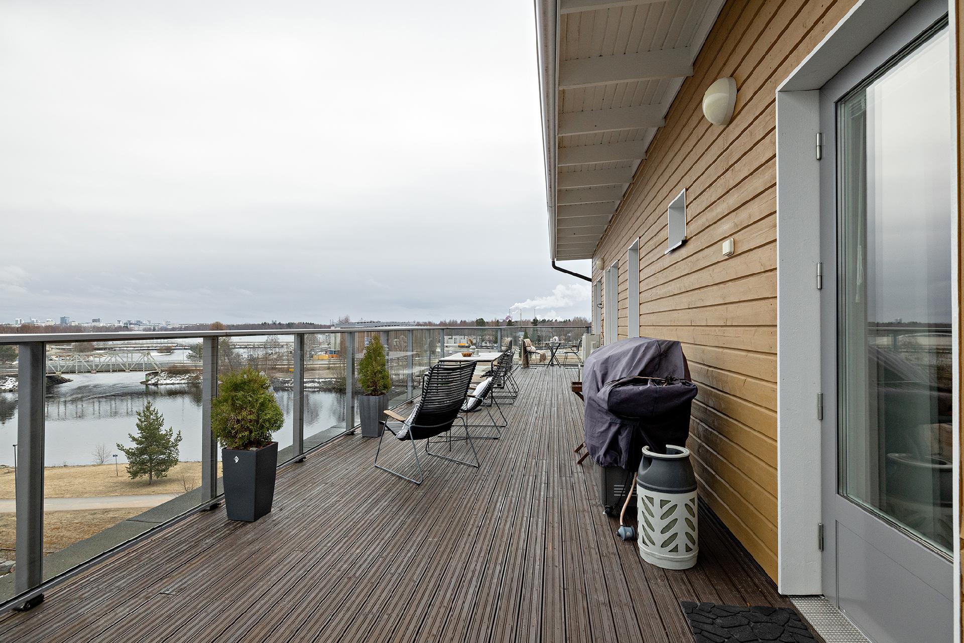 Höyrymyllyntie 18, Toppilansalmi, Oulu