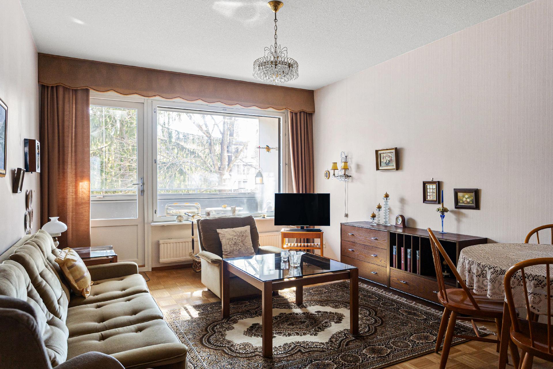 Viitakummuntie 15, Viitakumpu, Kouvola