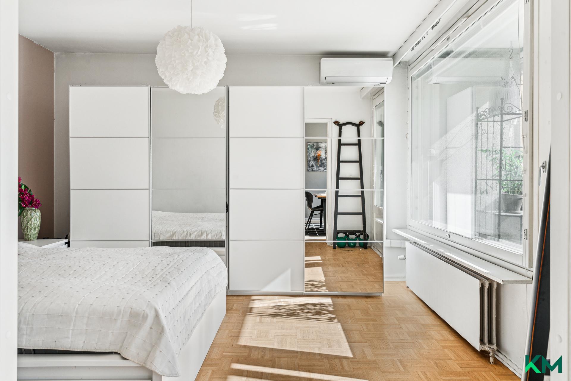 Riihipellontie 5, Konala, Helsinki