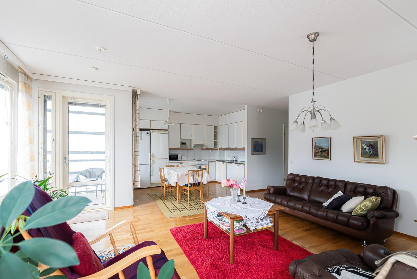 Yhteiskouluntie 6, Keskusta, Järvenpää