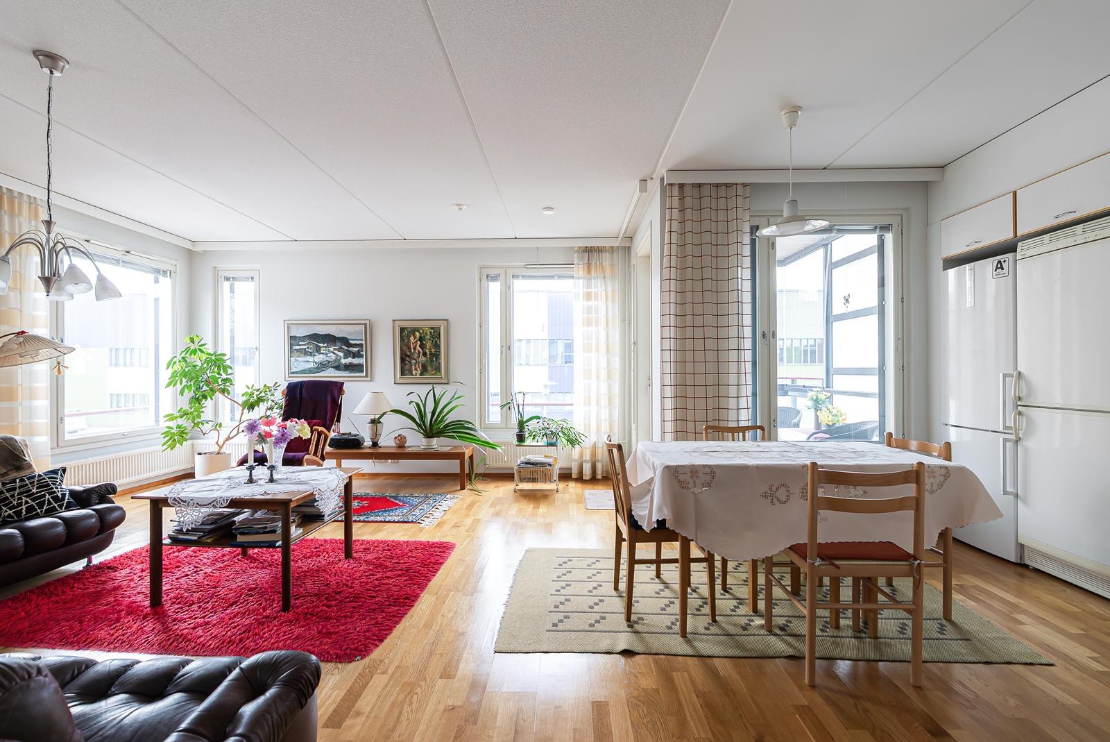 Yhteiskouluntie 6, Keskusta, Järvenpää