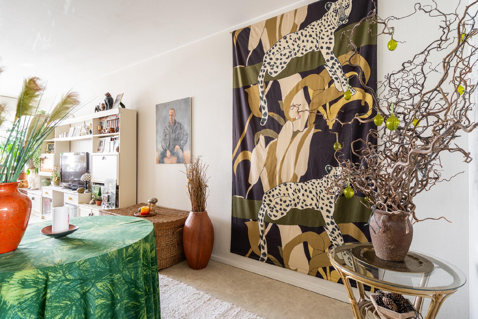 Olohuone/ruokailutila