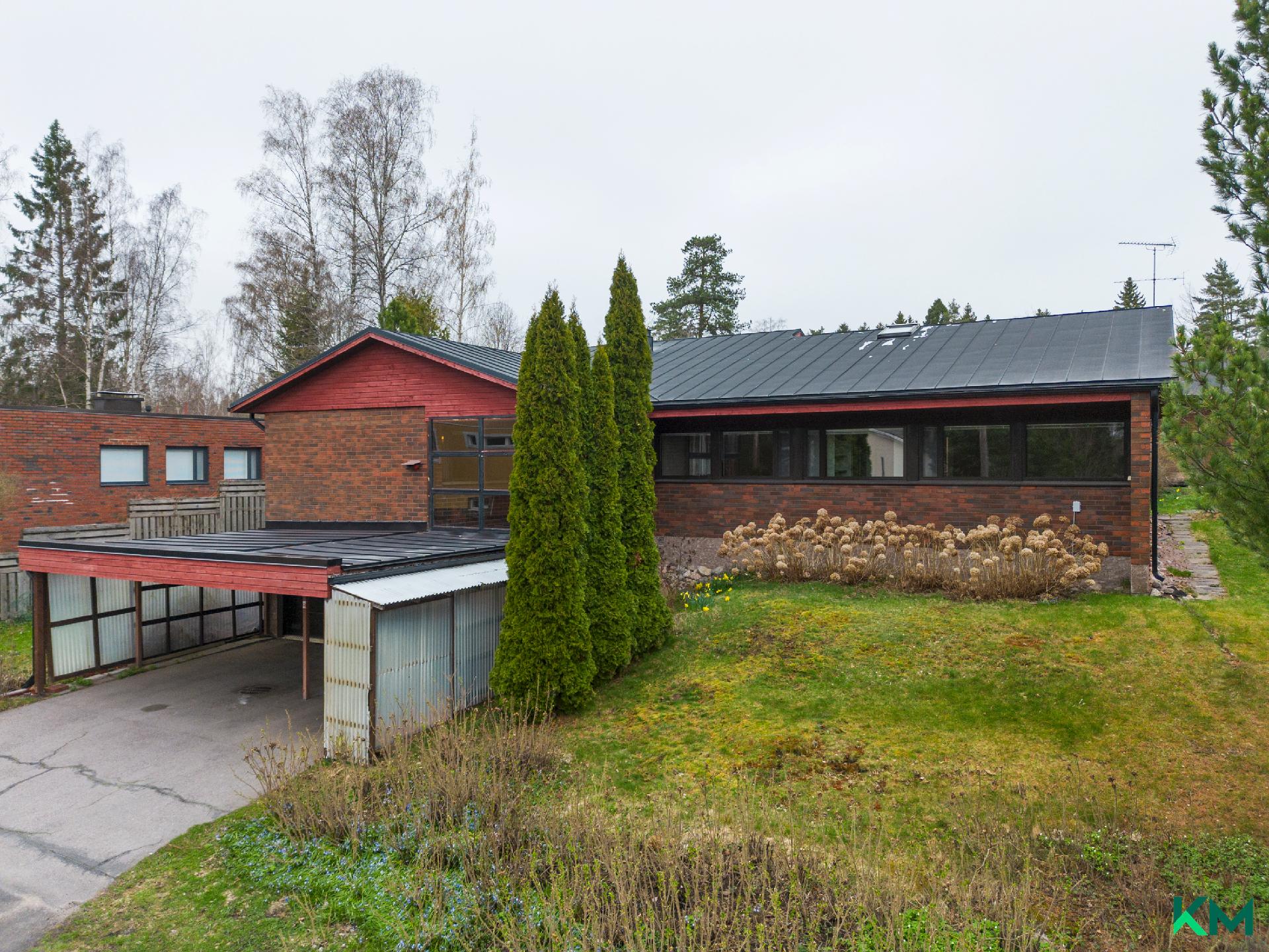 Valtavasti tilaa idyllisellä Myllypuron pientaloalueella!