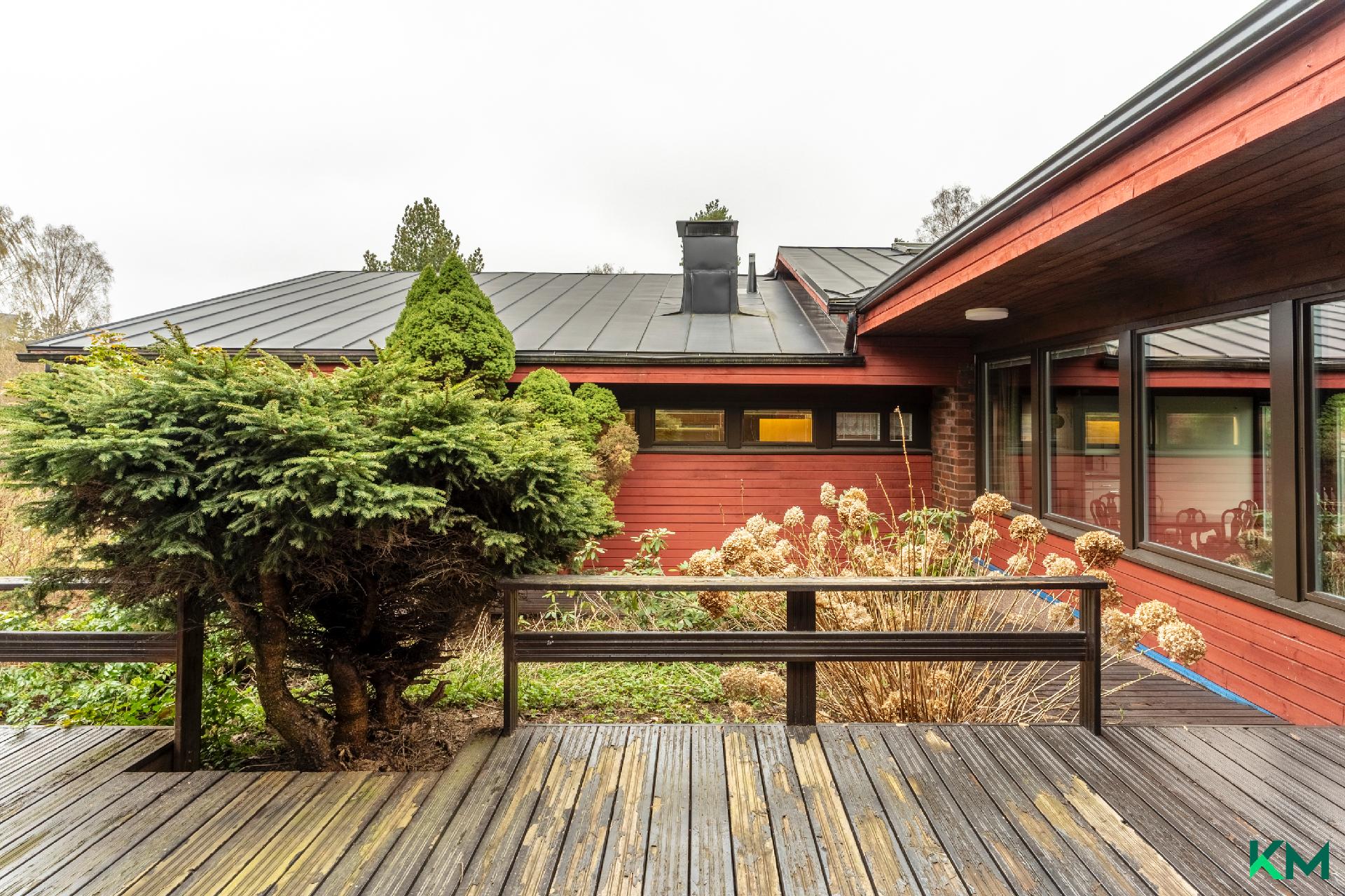 Iso terassi/atriumpiha