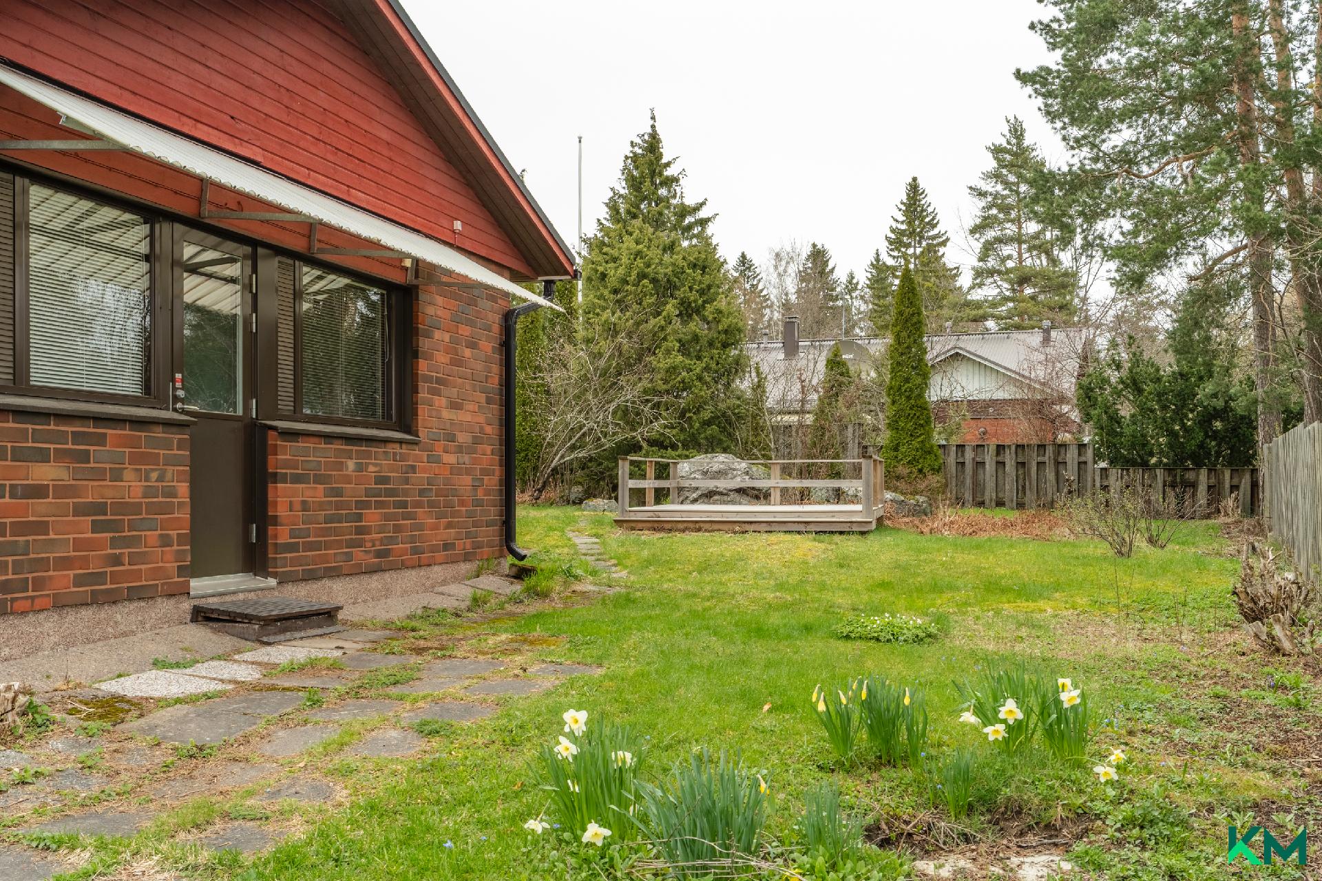 Jalkamyllyntie 15, Myllypuro, Helsinki