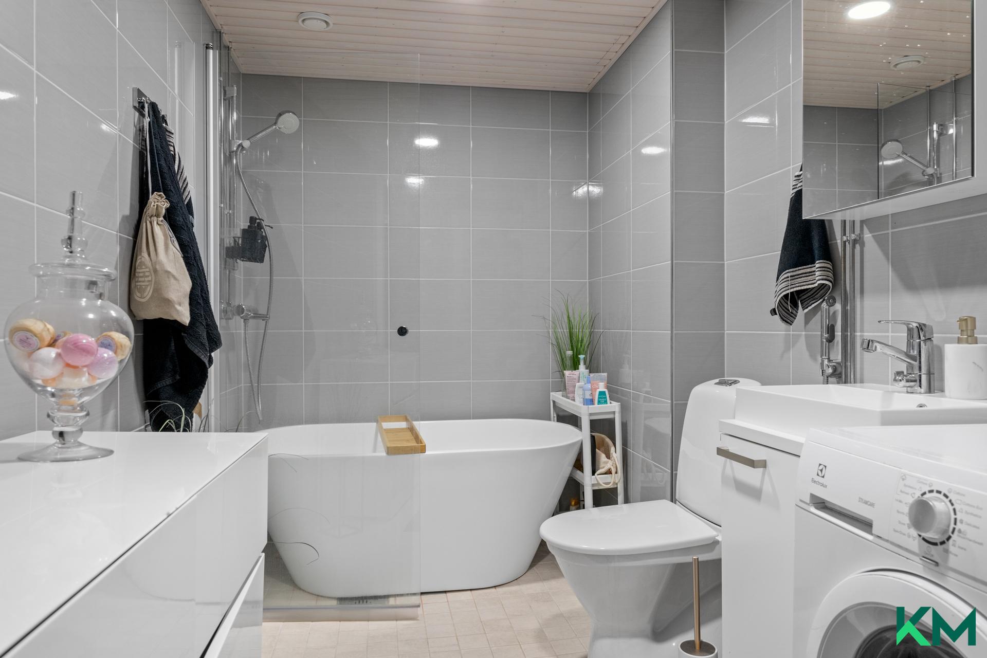 Tankomäenkuja 4, Vartioharju, Helsinki