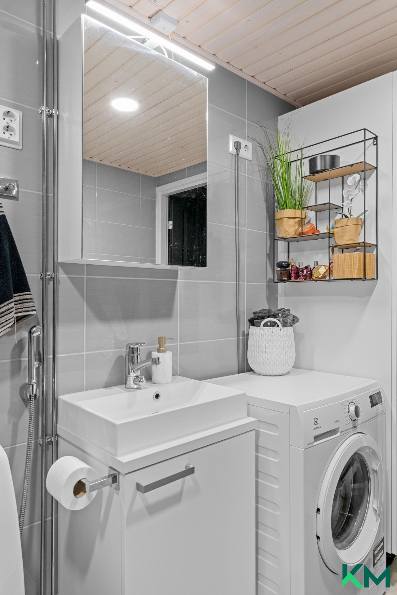 Tankomäenkuja 4, Vartioharju, Helsinki