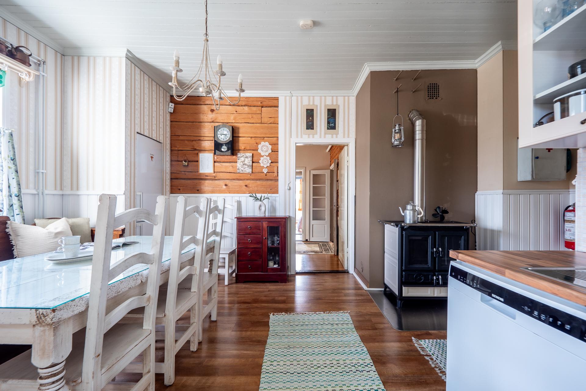 Muhostie 7, Muhos, Muhos