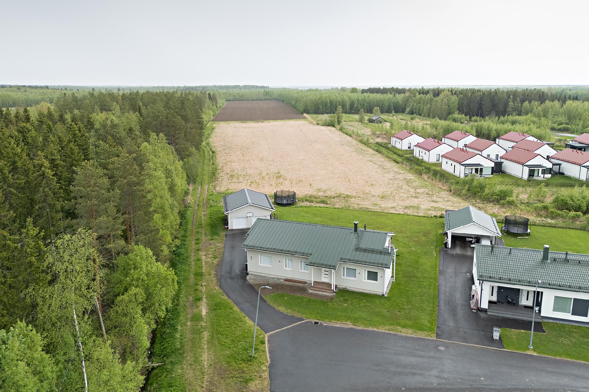 Veneojantie 8, Oulunsalo, Oulu