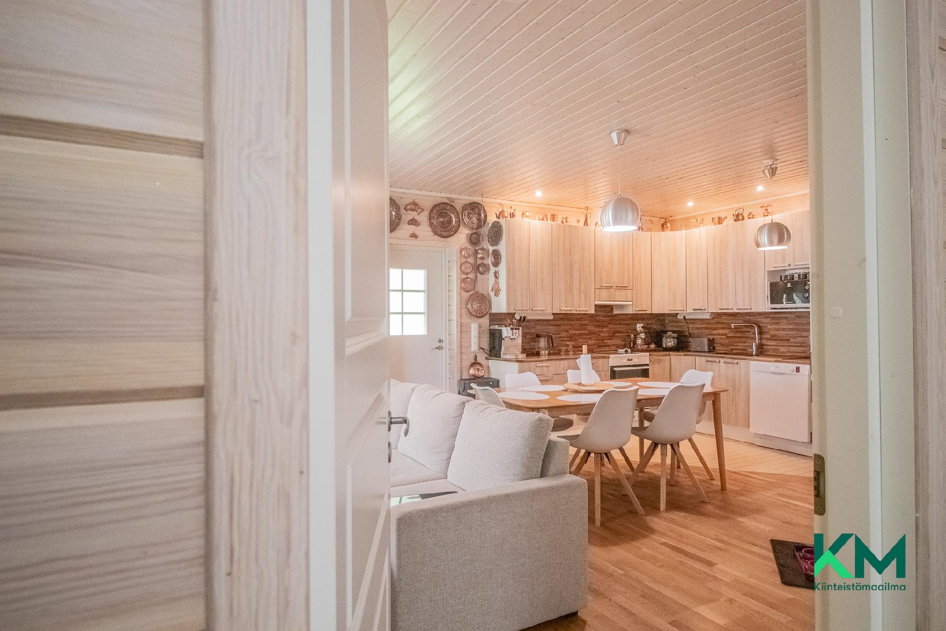 Koivuhovintie 6, Tuunansaari, Savonlinna