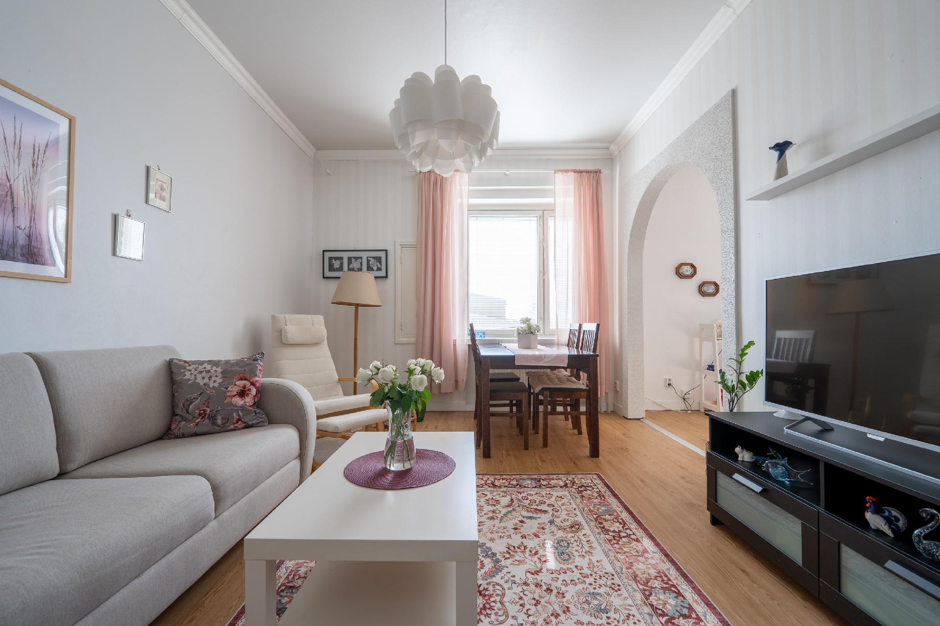 Kirkkokatu 33, Keskusta, Kuopio